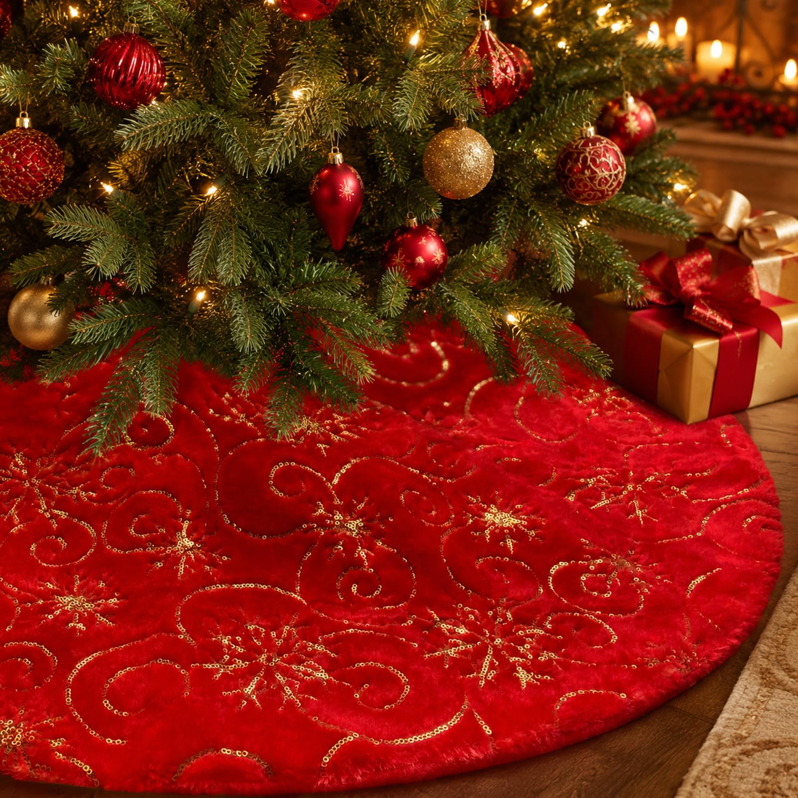 Deggodech Red Plush Christmas Tree Skirt, 90cm Faux Fur Christmas Tree Skirt Base Cover with Gold Sequin Snowflake Xmas Tree Skirt for Christmas New Year Holiday Decorations - 35 inches