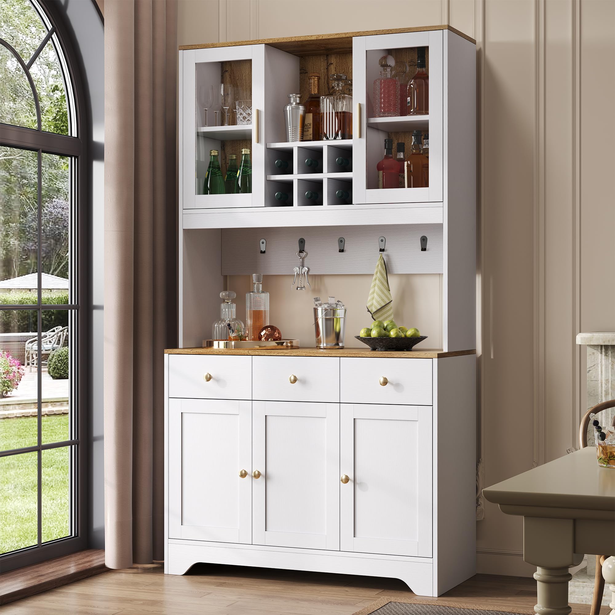 Azkoeesy Mobile Dispensa Cucina, Credenza Alta Cucina, 95x40x175 cm, 3 Cassetti, 3 Porta trasparente in acrilico, Portabottiglie, 5 Ganci, bianco + maniglie in metallo oro