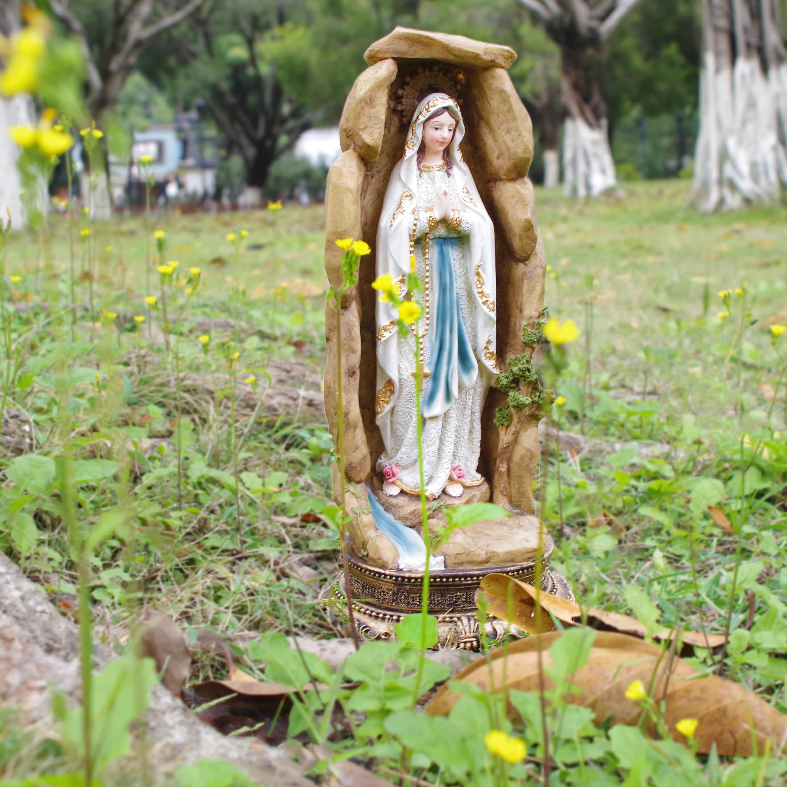 MeritMode Figurines de collection de la Vierge Marie – Notre Dame de Lourdes en forme de grotte, fabriquées à la main en résine, cadeaux religieux pour toutes les religions, 31,8 cm de hauteur
