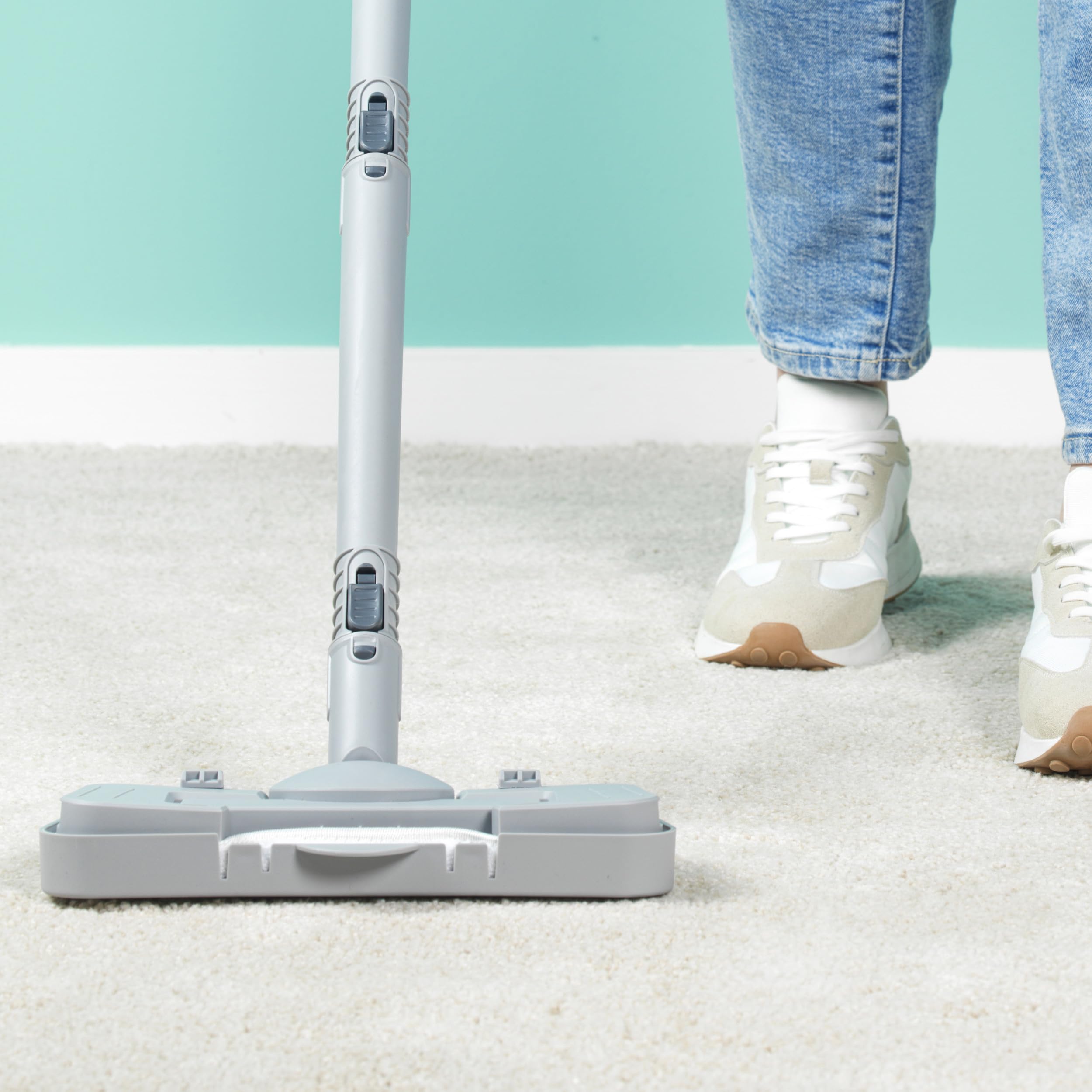 Beldray Nettoyeur Vapeur 15-en-1 – Nettoyeur à Main Polyvalent, Nettoyage Sans Produits Chimiques, Prêt en 20 Secondes, Comprend Têtes Brosse, Tampons Serpillière & Buses, 550ml, 1350W, BEL01987VDE