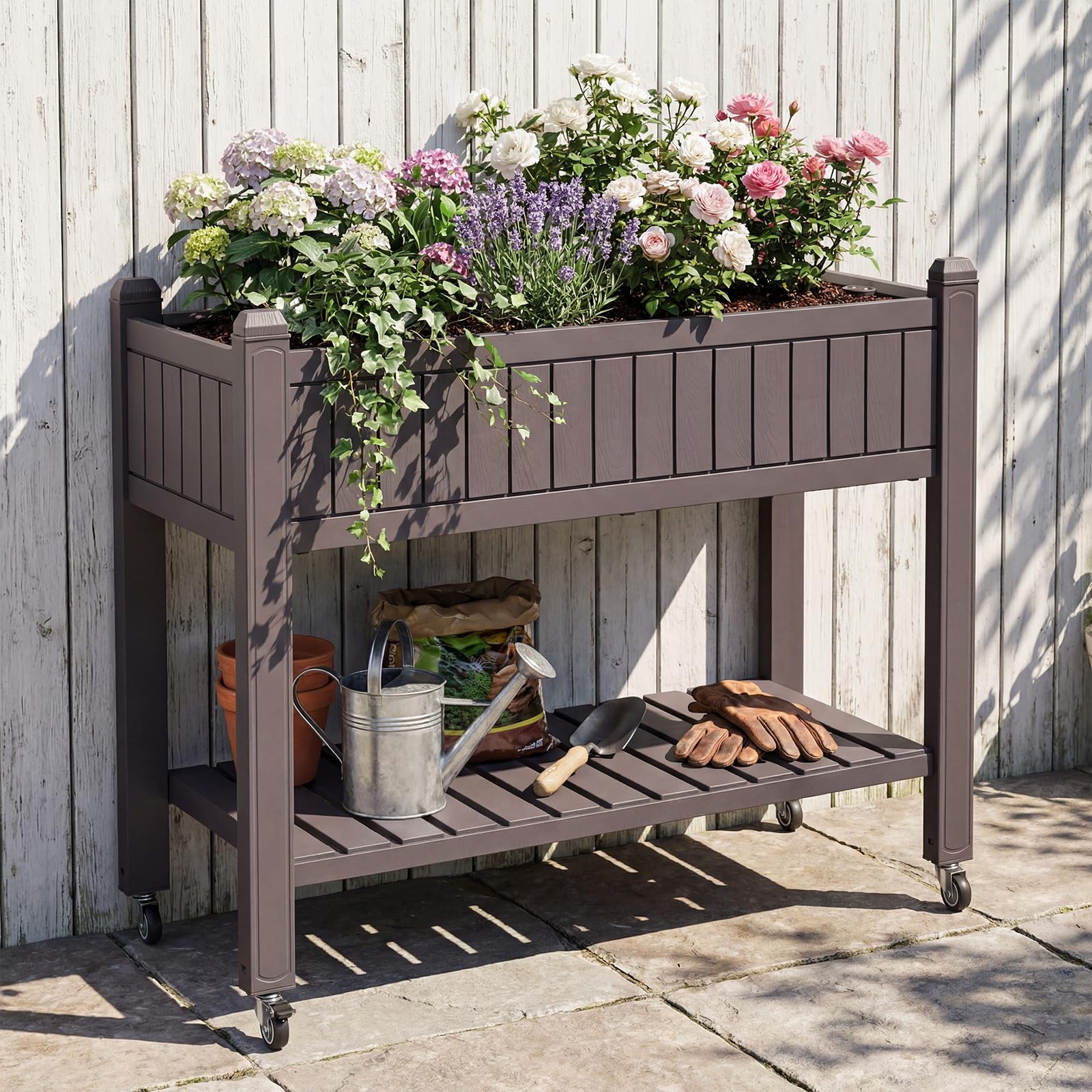COSTWAY Hochbeet mit Rollen, erhöhtes Gartenbeet mit Ablage, Wasserstandsanzeiger & Ablauflöchern, Kräuterbeet Gemüsebeet, aus Kunststoff und Metall, Pflanztisch für Balkon Garten Terrasse, Braun