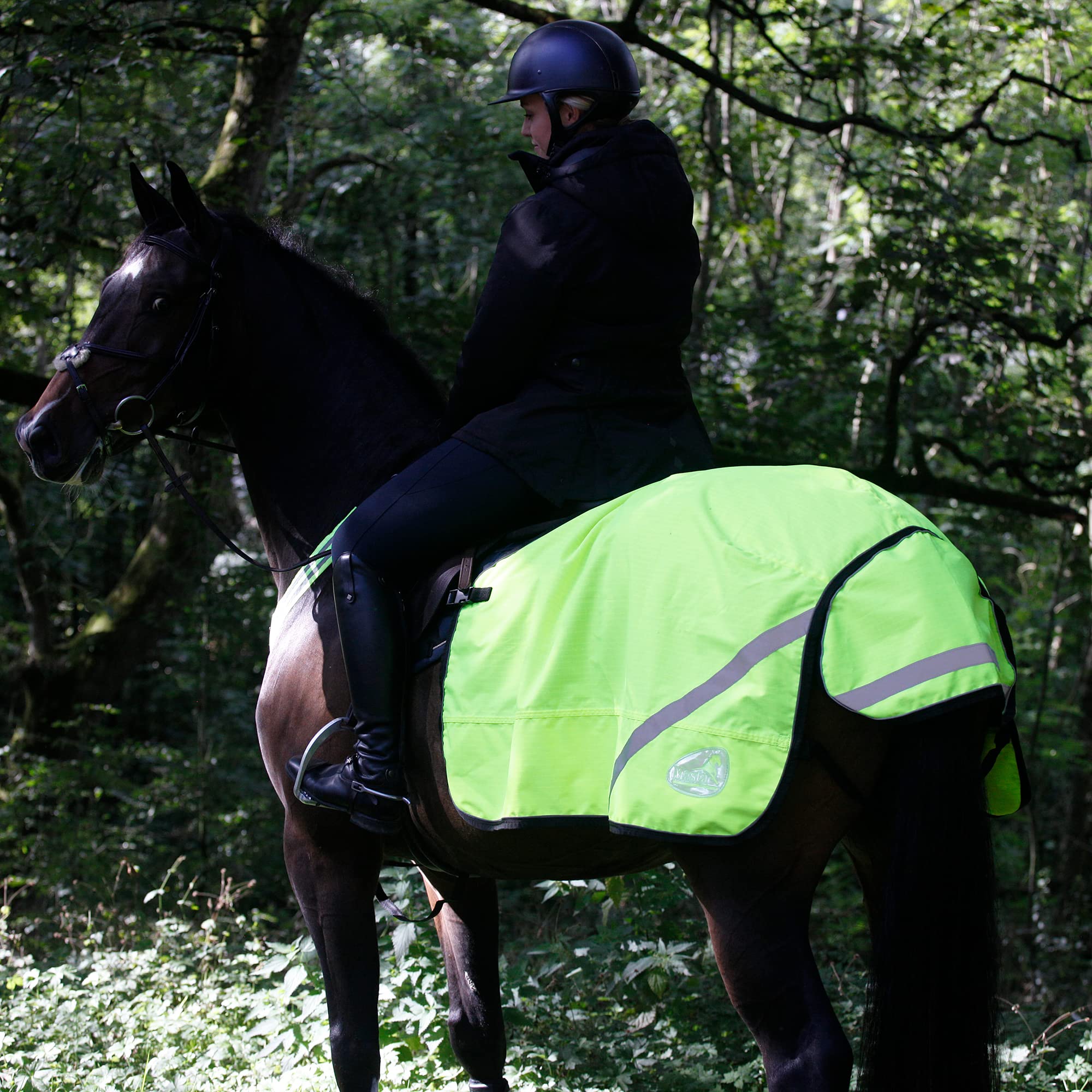 Masta Exercise Sheet for Horses - Waterproof with Hi Viz Strips Horse Quarter Rug - Easily Attachable & Breathable Fabric - Perfect for Wet Weather Conditions - Yellow, Size COB