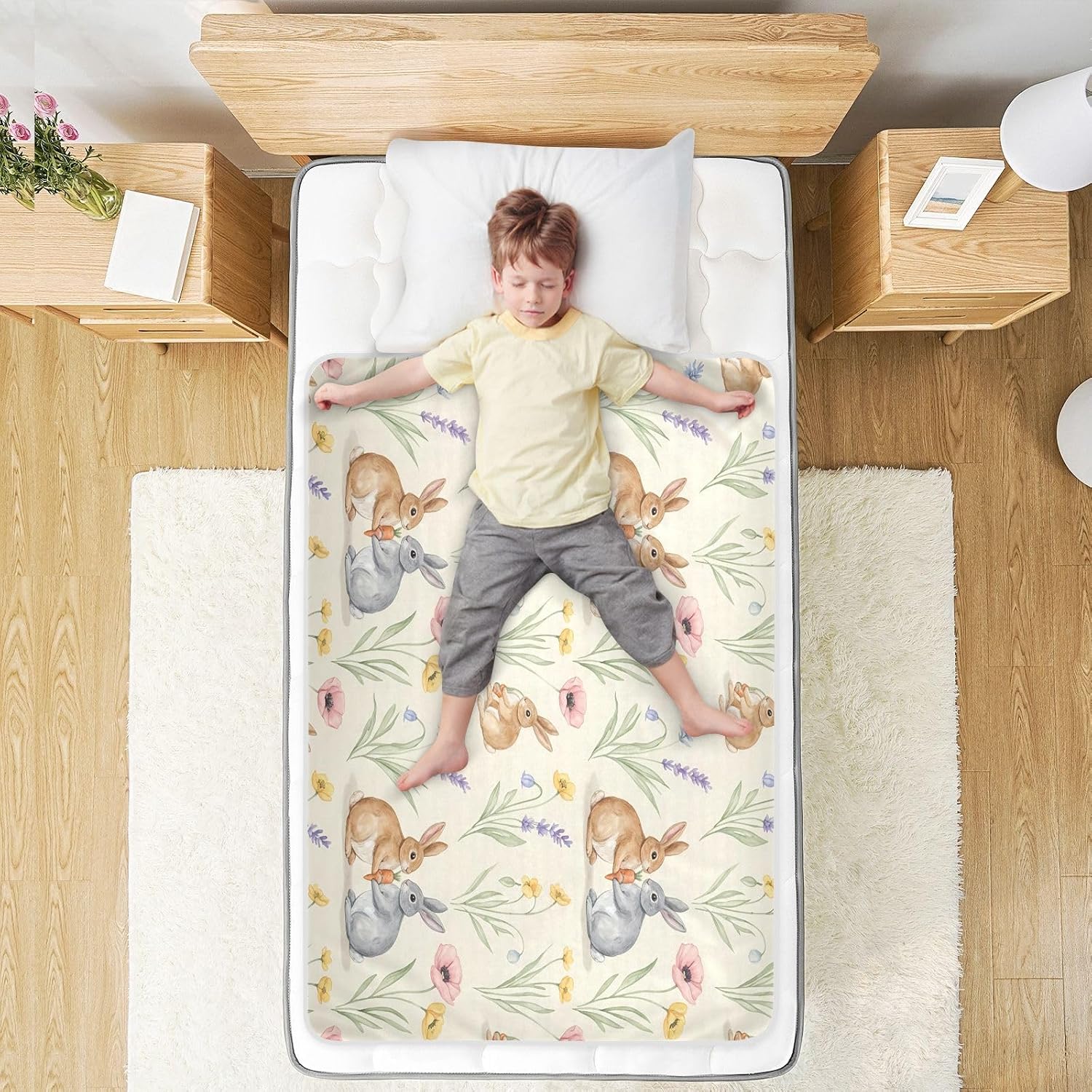 CEBUGI 34” x 52”Washable Underpads Heavy Absorbency Waterproof Incontinence Bed Pads Rabbit Flowers Pee Pads for Adults Kids and Baby