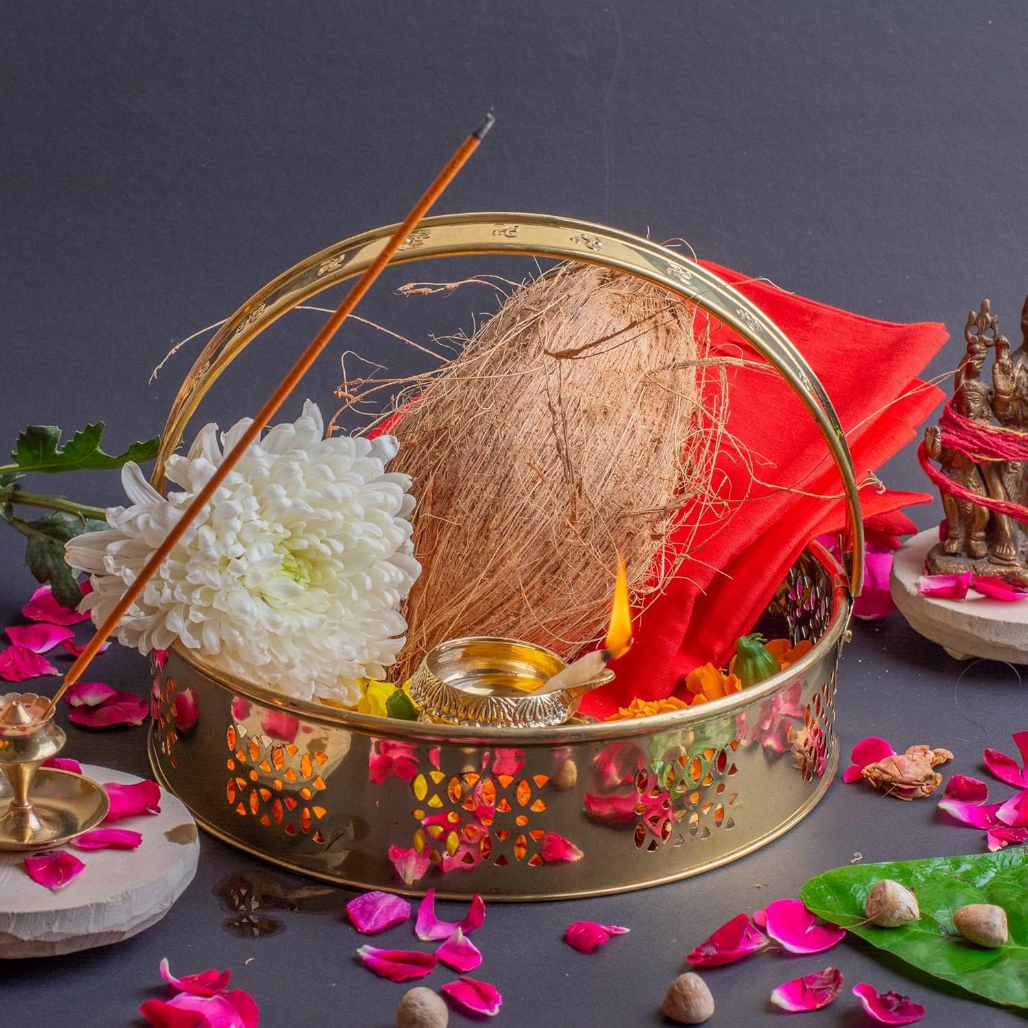 Swadeshi Desire Brass Flower Basket | Pooja Basket with Handle | Dolchi Basket for Puja Brass Traditional Round Shape Pooja Basket/Pooja Dalia (8 Inch)
