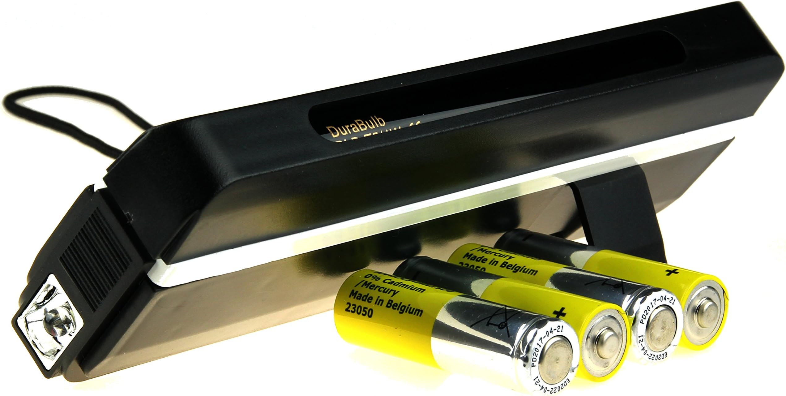 Portable UV Money Checker with Batteries - Detects Forged Polymer & Paper Bank Notes