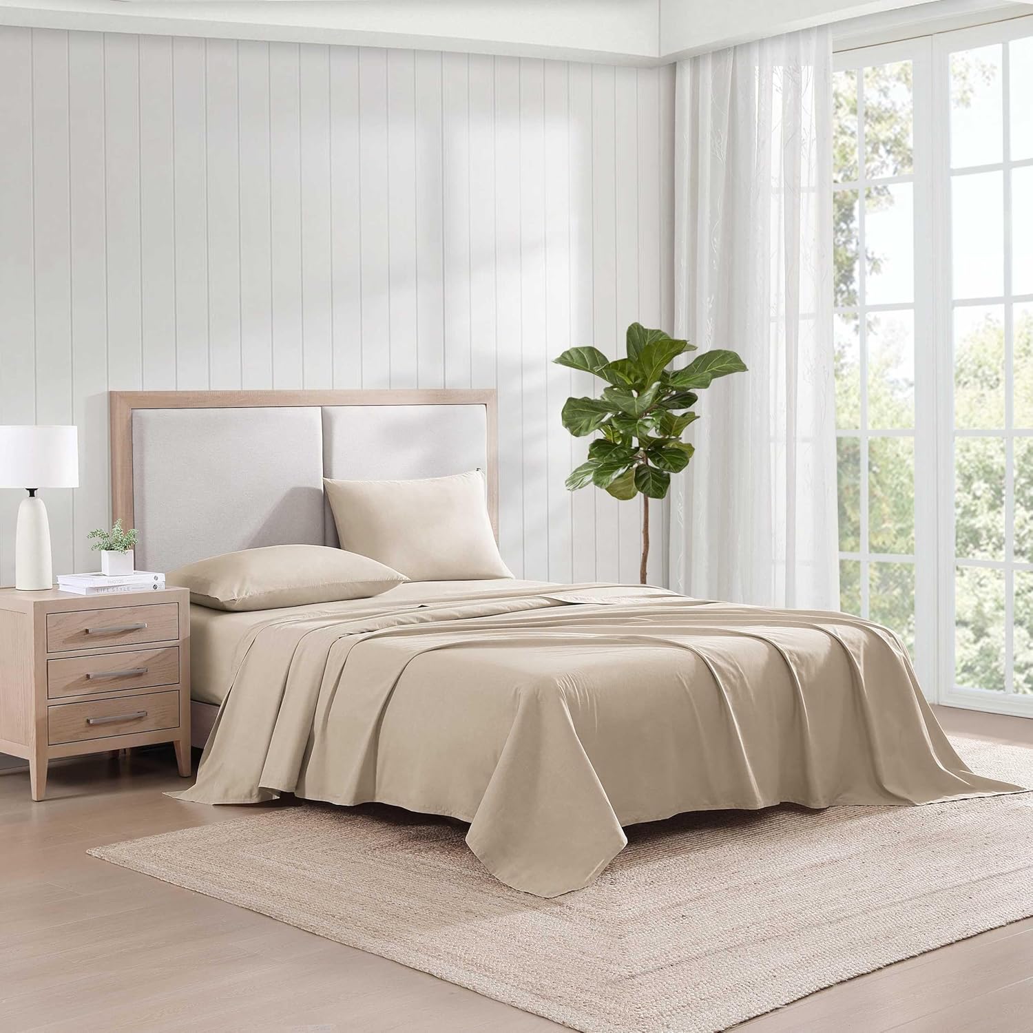 Tommy Hilfiger - Twin Size Sheet Set, Soft Cotton Chambray Bedding with a Lightweight Feel, Deep Pockets, Bed Sheets with Matching Fitted Sheet & Pillowcase (Beige)