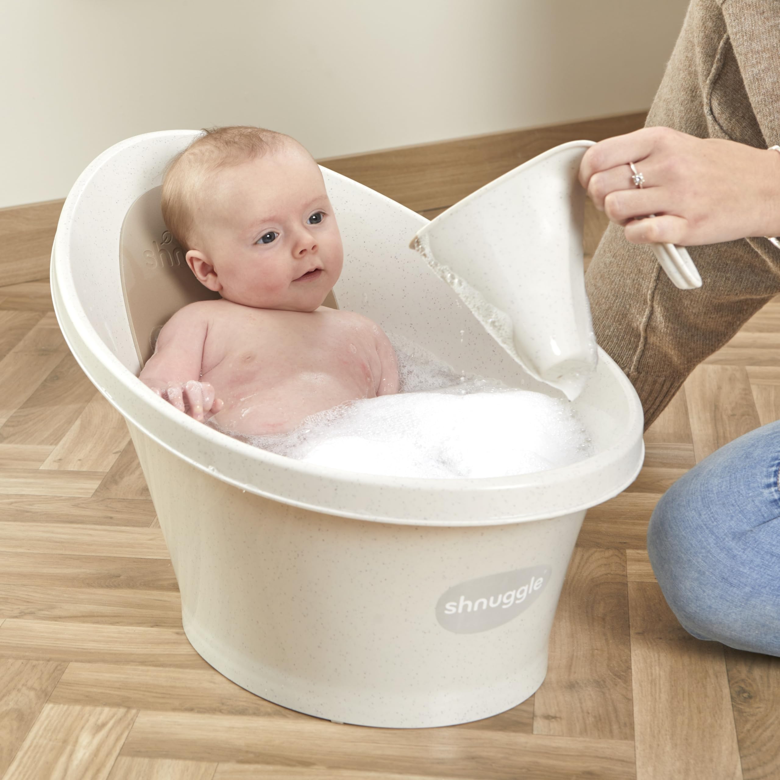 Shnuggle Eco Bath Rinse Cup | 98% recycelter Kunststoff | Baby Bad & Neugeborene Essentials | No Tears Shampoo Rinser Jug & Hair Wash Cup | Baby Shampoo & Kleinkind Badezeit Must Have
