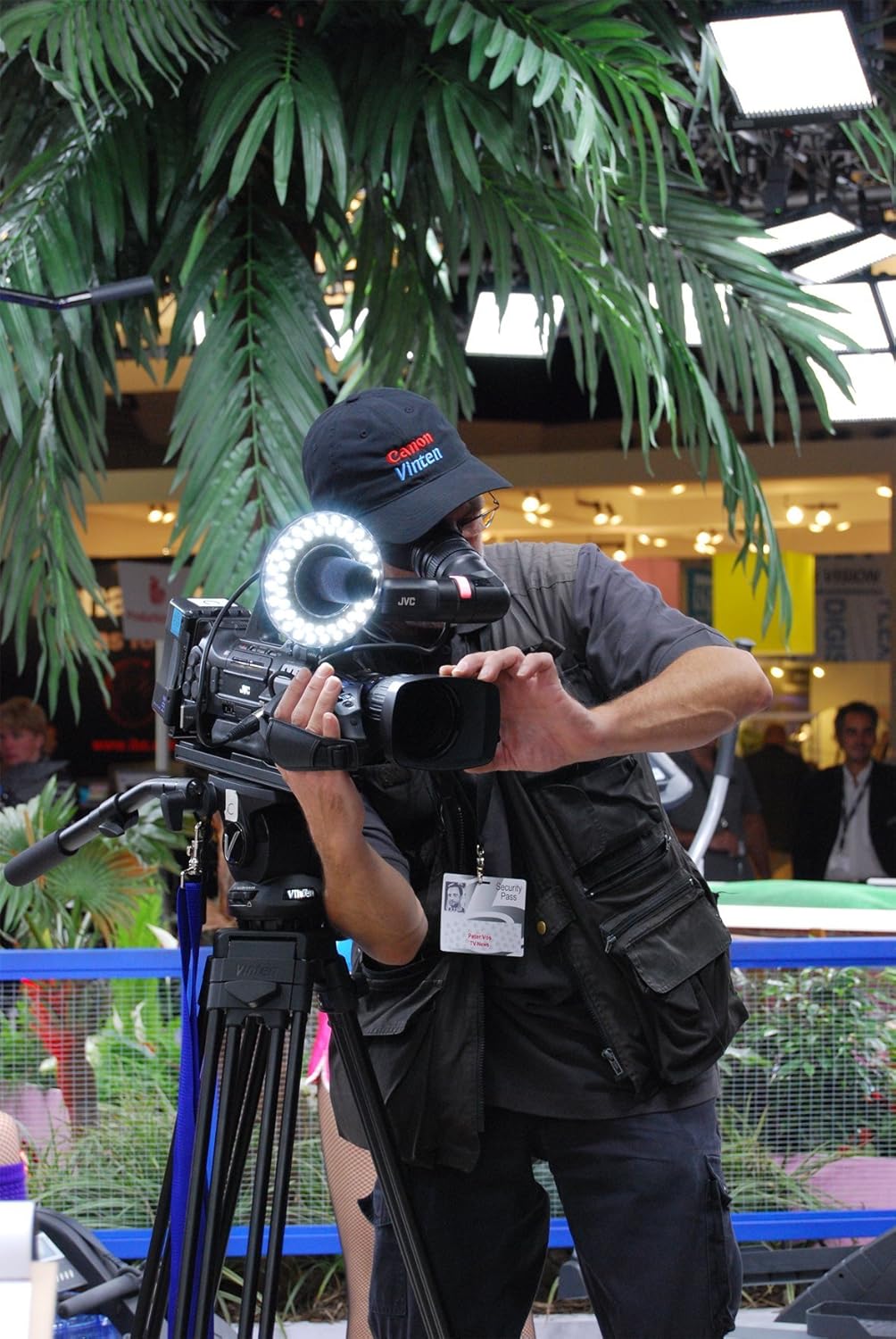 Rotolight RL48-B with included filters