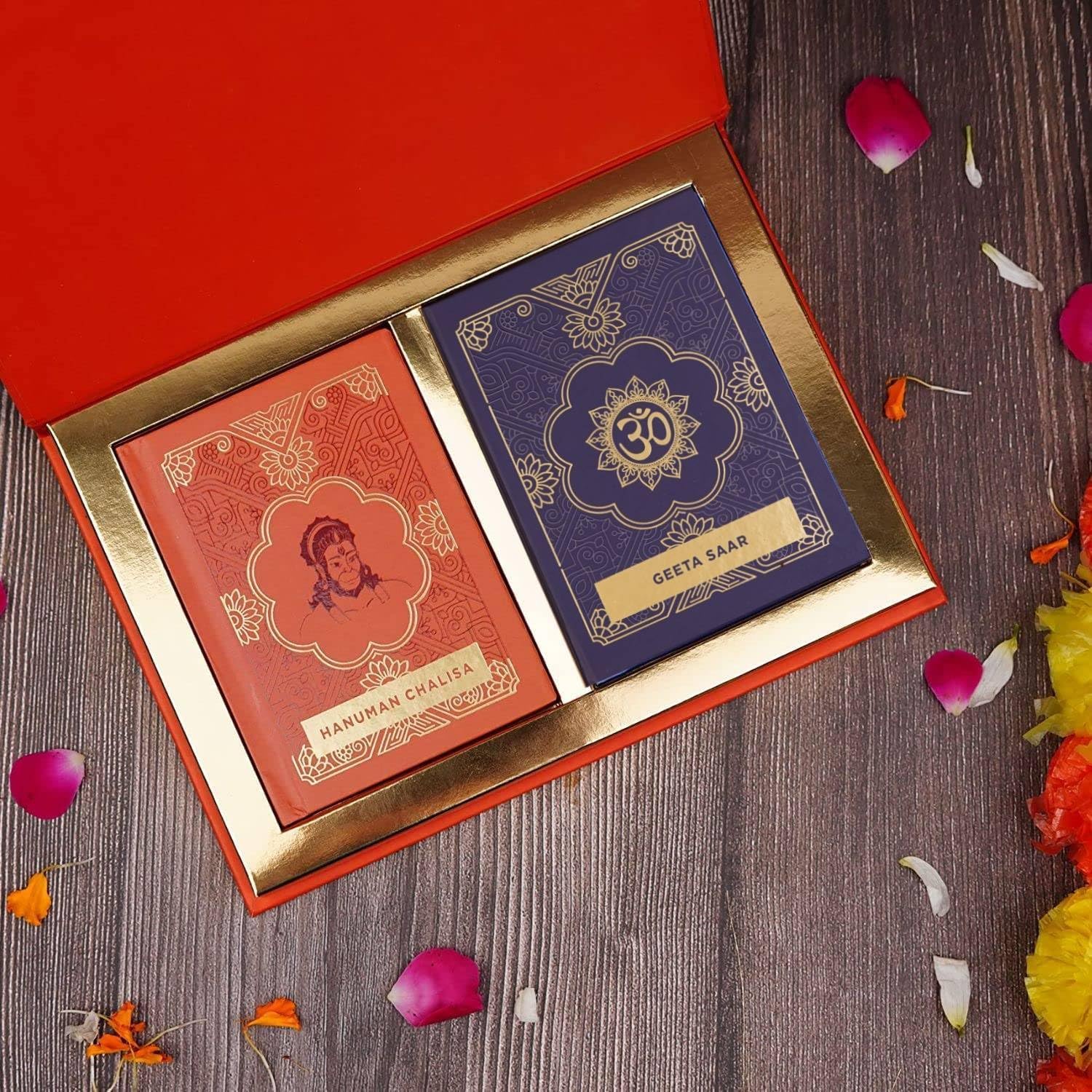 ServDharmHanuman Chalisa + Gita Saar Book (Set of 2 Pocket Size Chalisa Sangrah Book Set, Hindi, Roman Hindi), Hardbound Gift Case for Birthday, Anniversary, Housewarming or Festival Gifting
