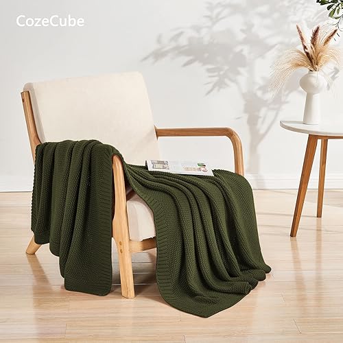 Miniatura 5 de CozeCube Manta verde oscuro de punto trenzado suave y acogedora para cama, sofá, sala de estar, manta decorativa ligera y cálida de Navidad de
