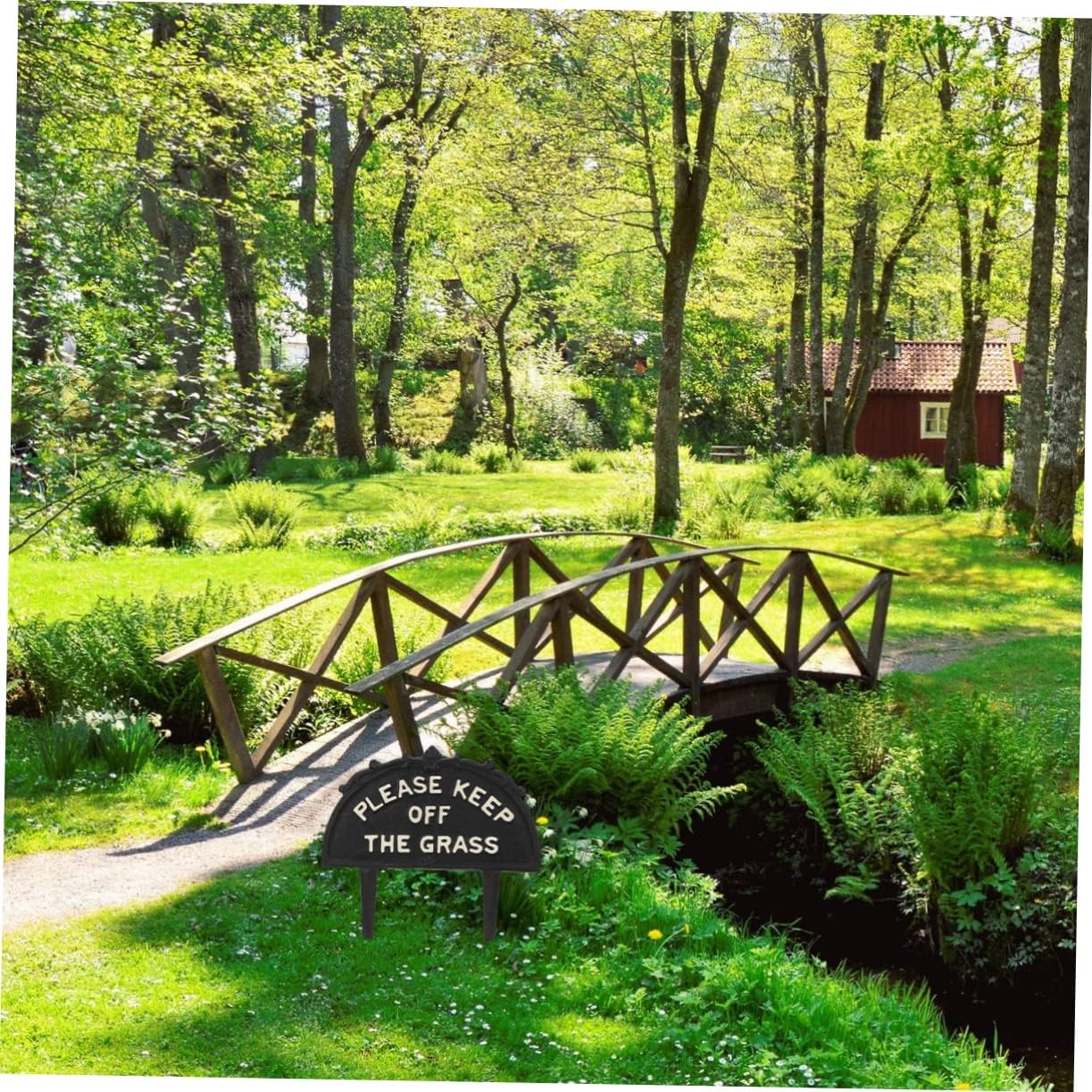 Solid Iron Grass Warning Sign Stake Garden Decoration Easy to Install Sturdy Yard Sign for Dogs off Lawn