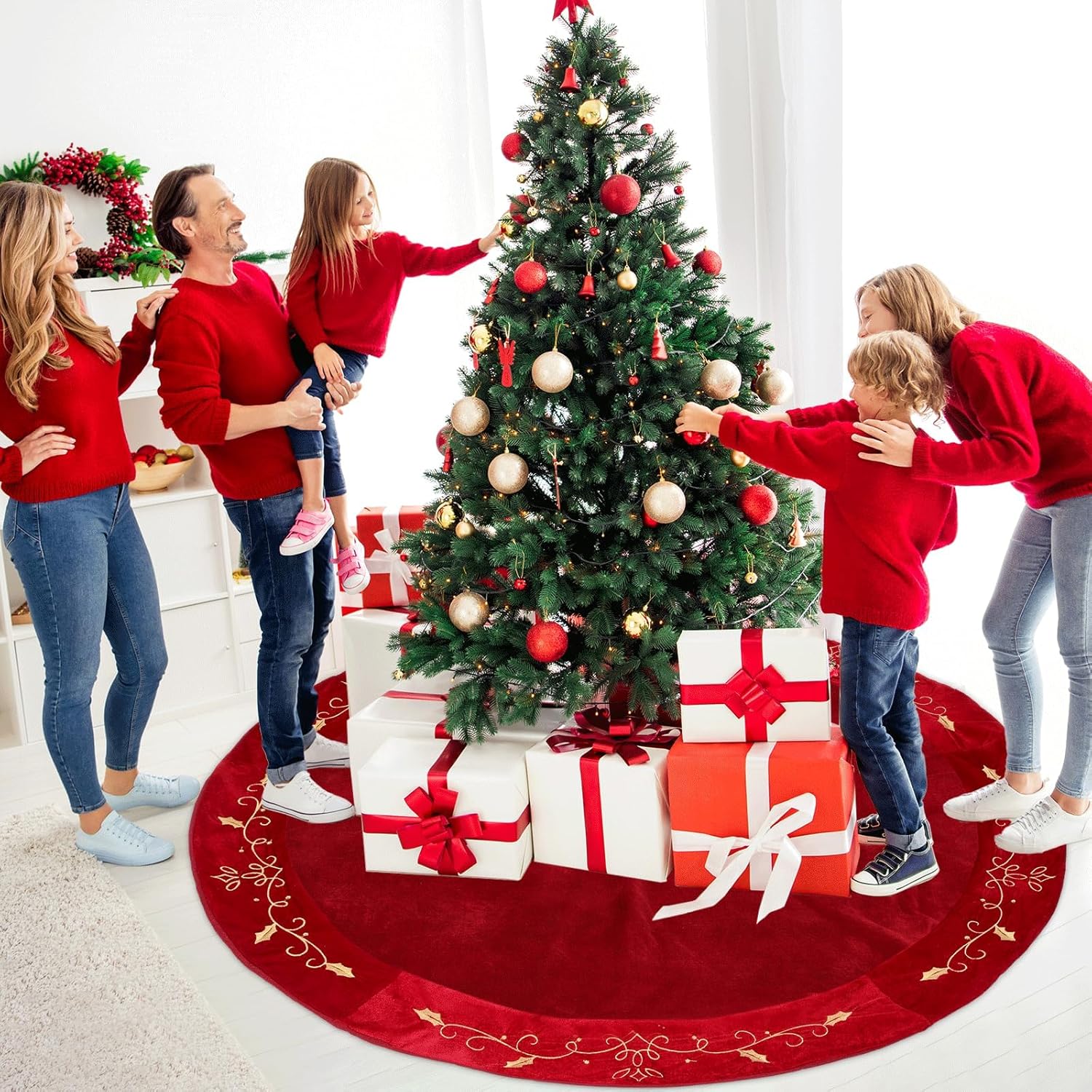 60inch Extra Large Christmas Tree Skirt Red Luxury Velvet Plush Fur Skirts with Gold Embroidery Xmas Velvet Tree Skirt Holly Leaves Gold Embroidered Tree Skirt for Christmas Holiday Party Decor