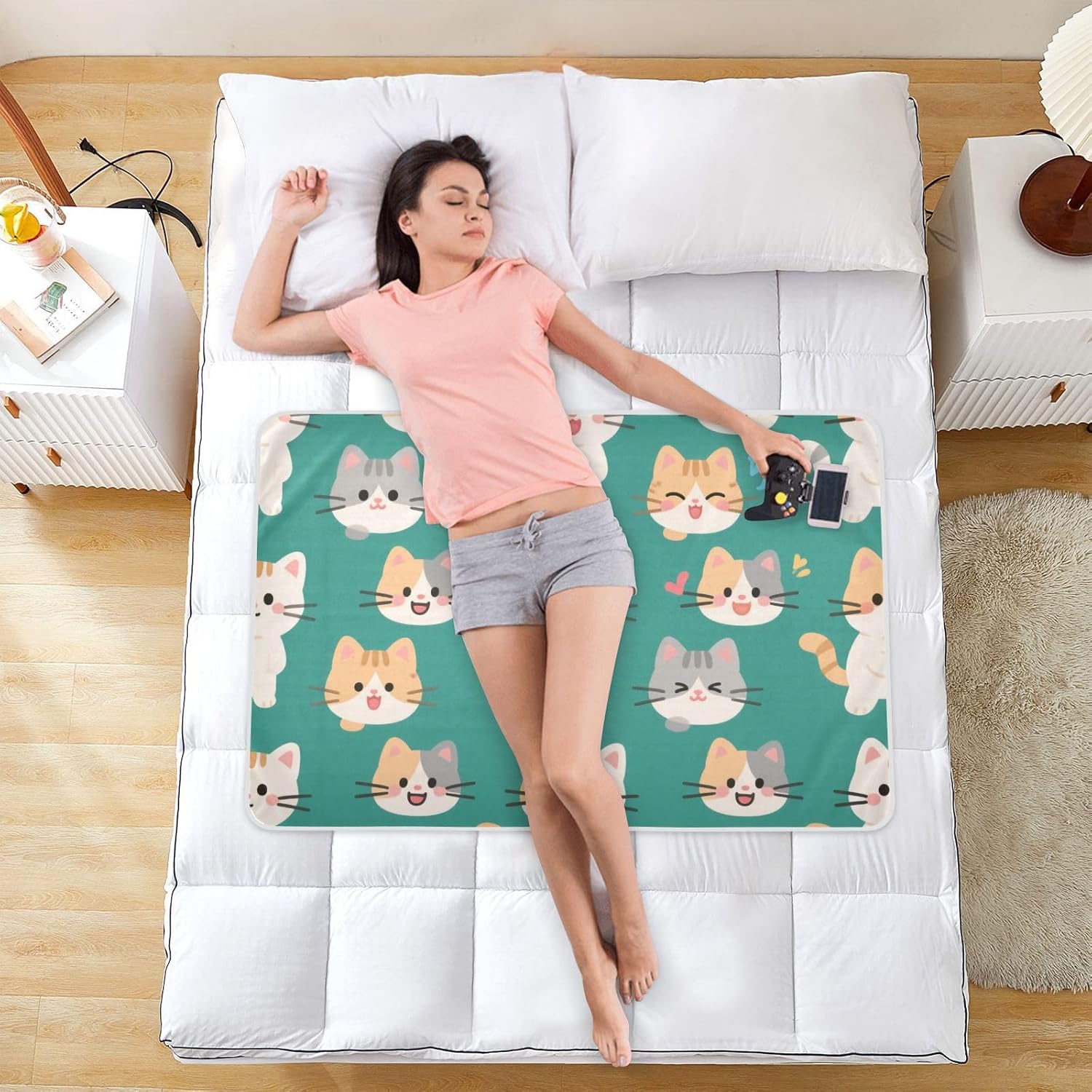 Cartoon Cute White Cat Extra Large Resuable Training Pee Pads for Kids Water Resistant Sheet Cover Underpads Changing Pad Liner for Kids Bedwetting , 52" L x 34" W