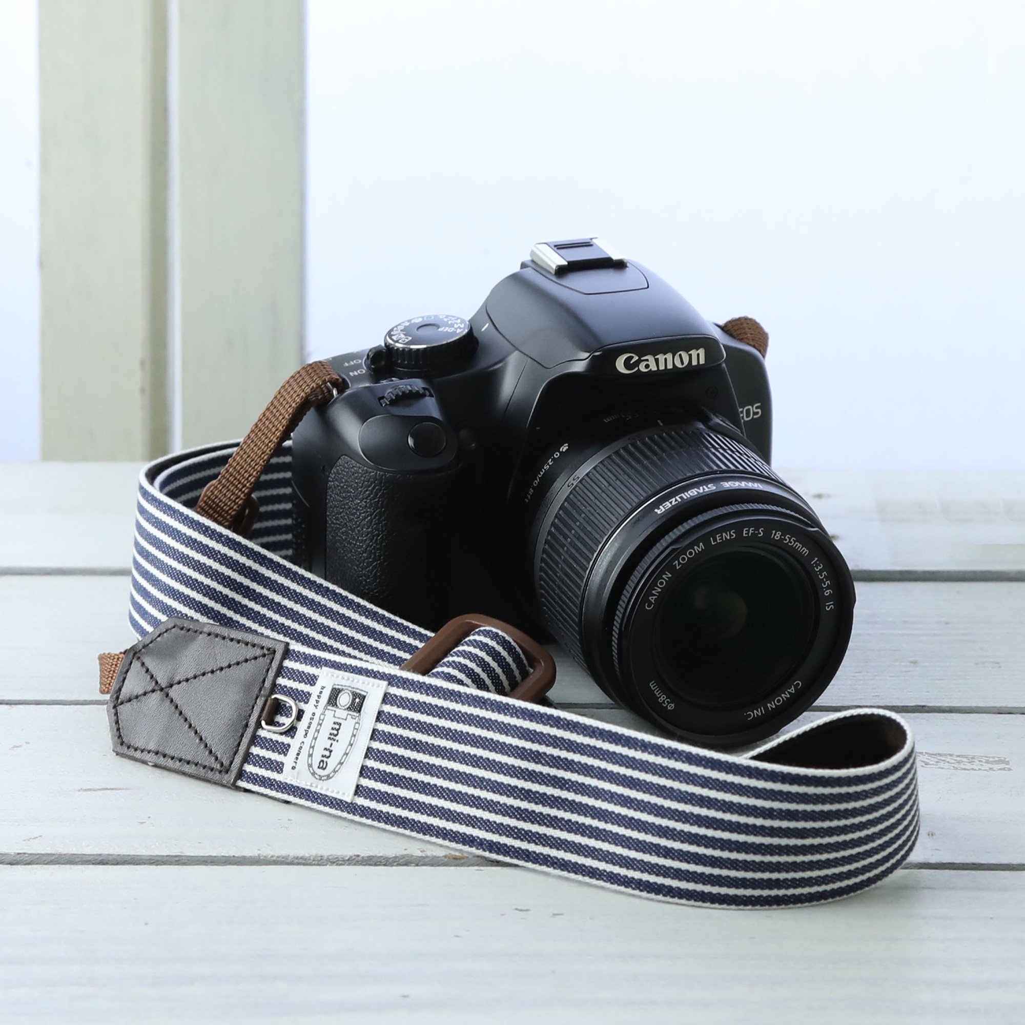 Amazon | ミーナ 一眼レフ用 ミラーレス一眼用 カメラストラップ 調節