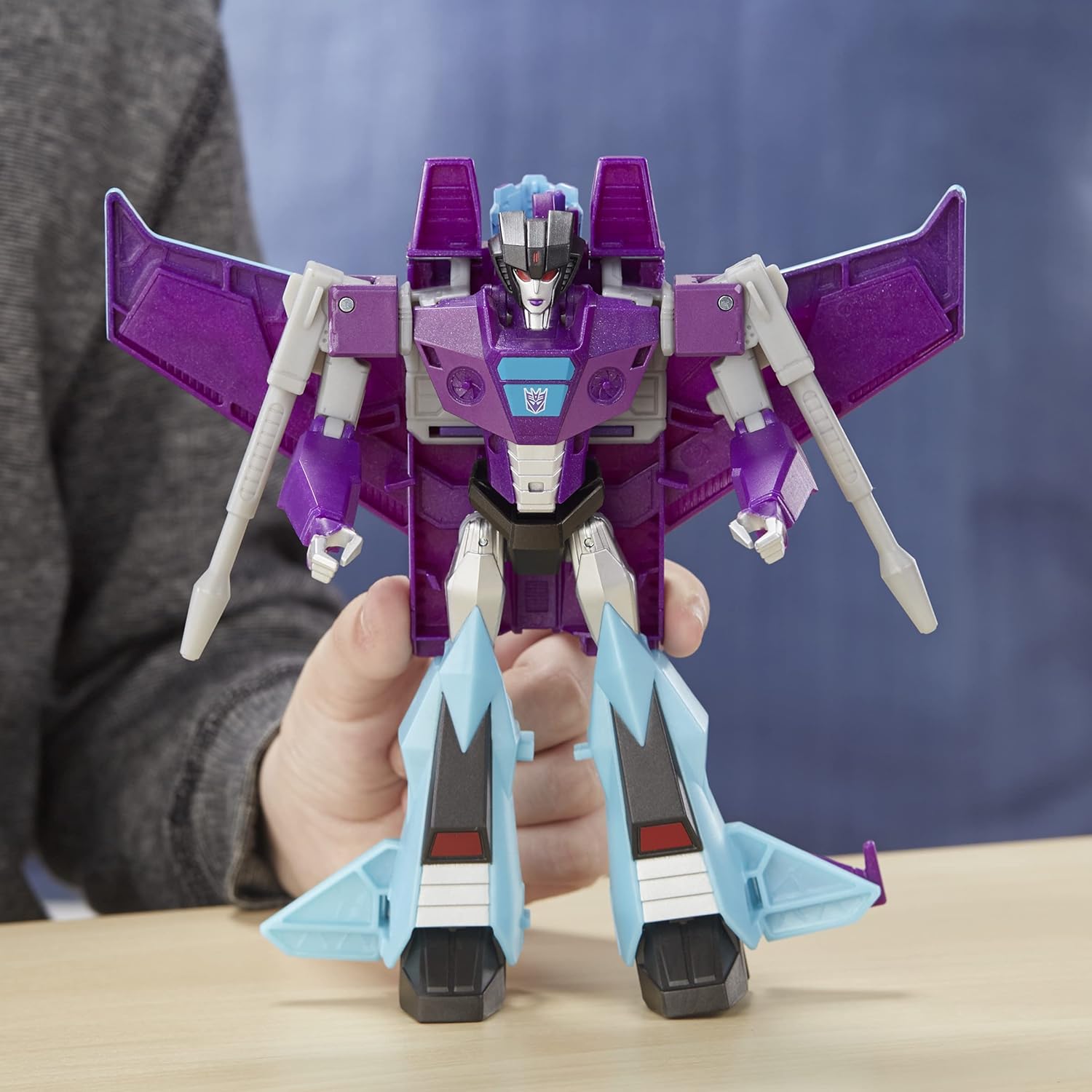 Husbro Transformers War for Cybertron: Slipscream
