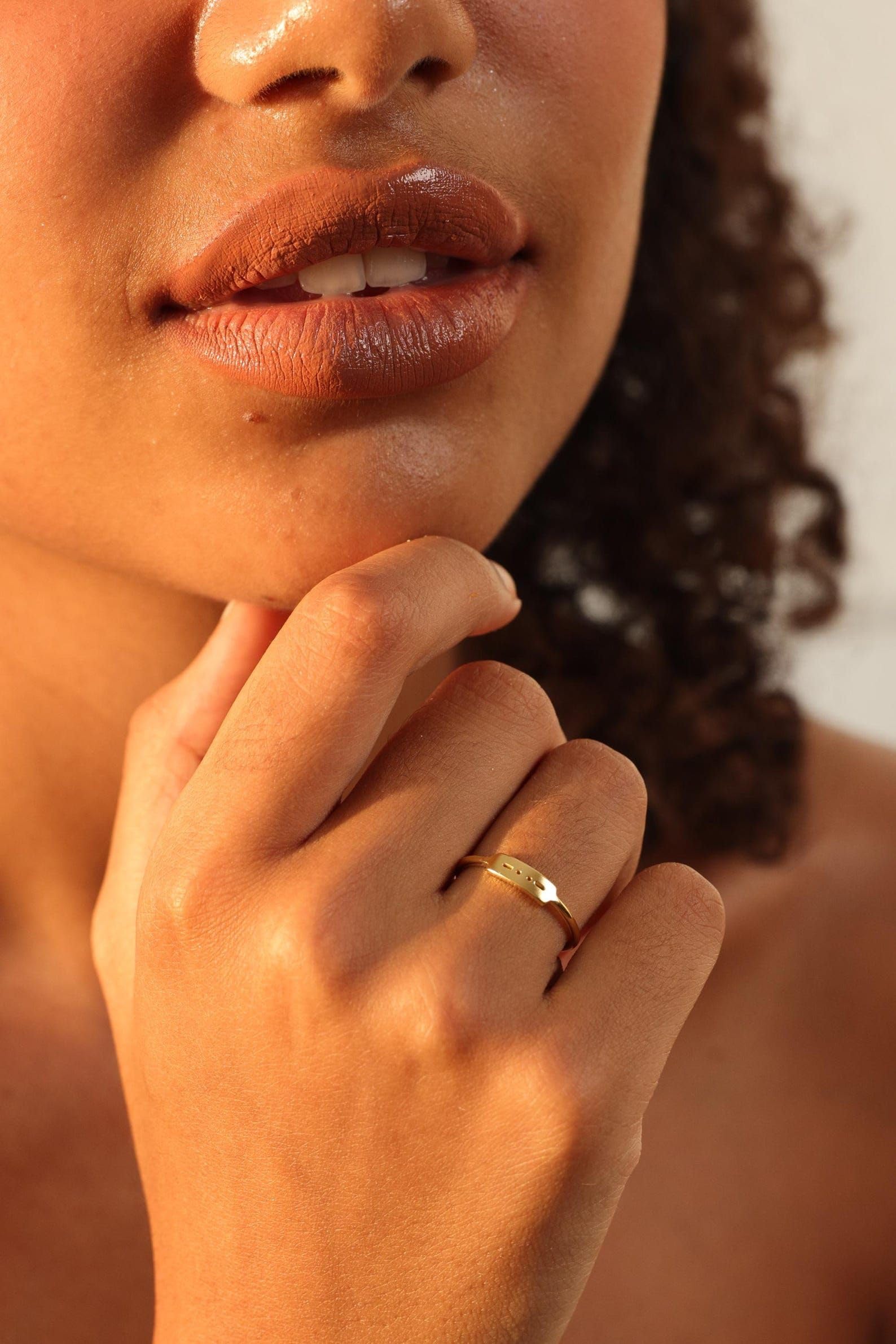 Código de Morse personalizado barra Anillo 925 plata de ley personalizado anillo de mensaje oculto Promesa para el nombre de amigo Minimalista cumpleaños hecho a mano Aniversario