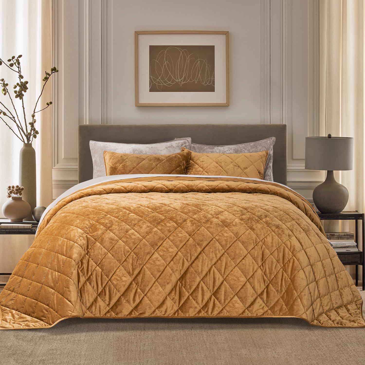 EVERGRACE Luxury Crushed Velvet Quilt Set Queen Size, Diamond Quilted Lightweight Comforter, Ultra Soft Oversized Bedspread Coverlet Bedding Set for All Season, with 2 Pillow Shams, Gold Caramel