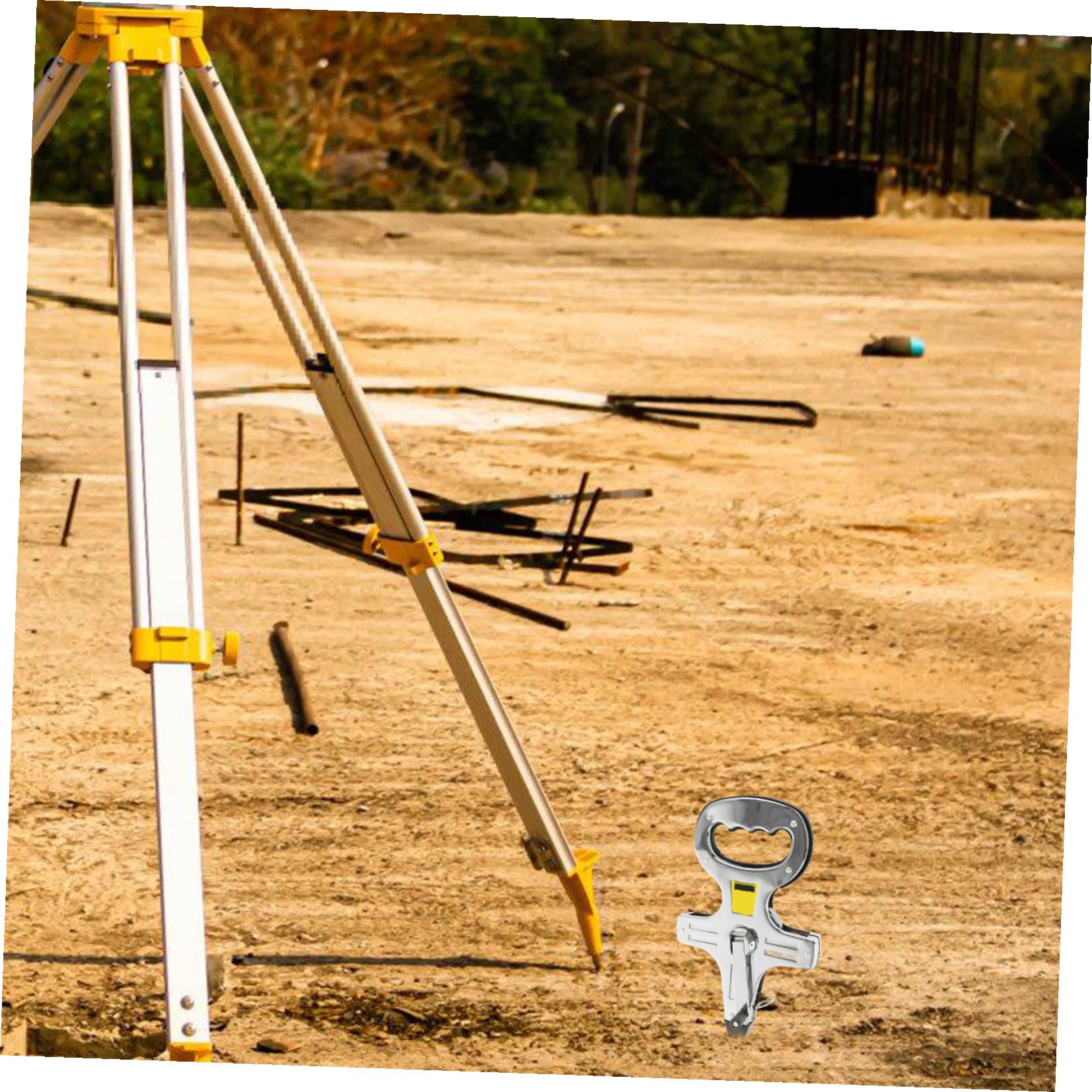Metro a Nastro in Acciaio 100m, Scala Precisa, Argento | Inserimento a Terra, Portatile da 500g, Precisione 0, 1mm, Misura 0-100m