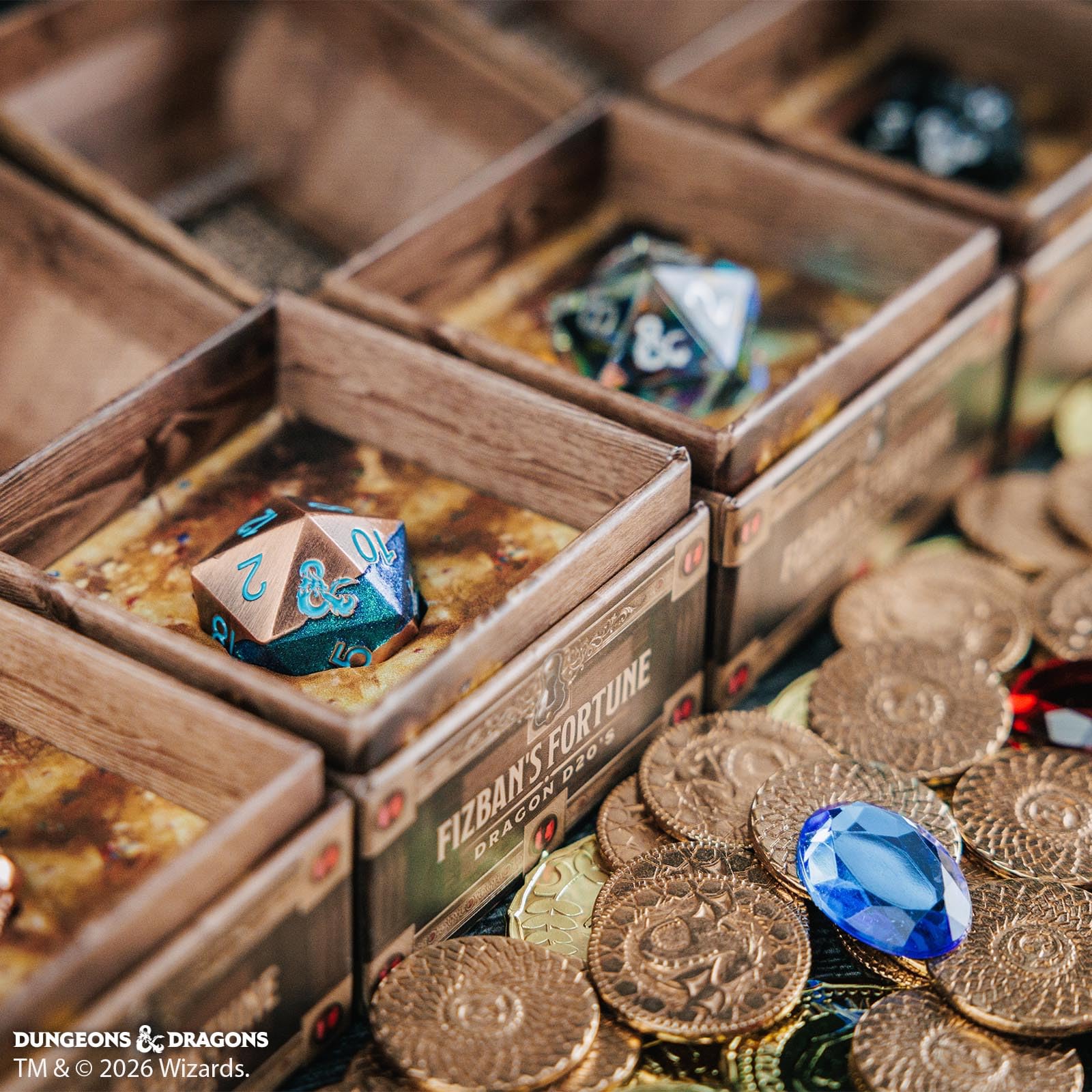 D&D Fizban's Treasure Misfit - Caja ciega de gran tamaño d20 de Fanroll | A partir de 14 años | Dados misteriosos de 25 mm en cofre del tesoro, metal, piedra preciosa, núcleo líquido y dados de rol