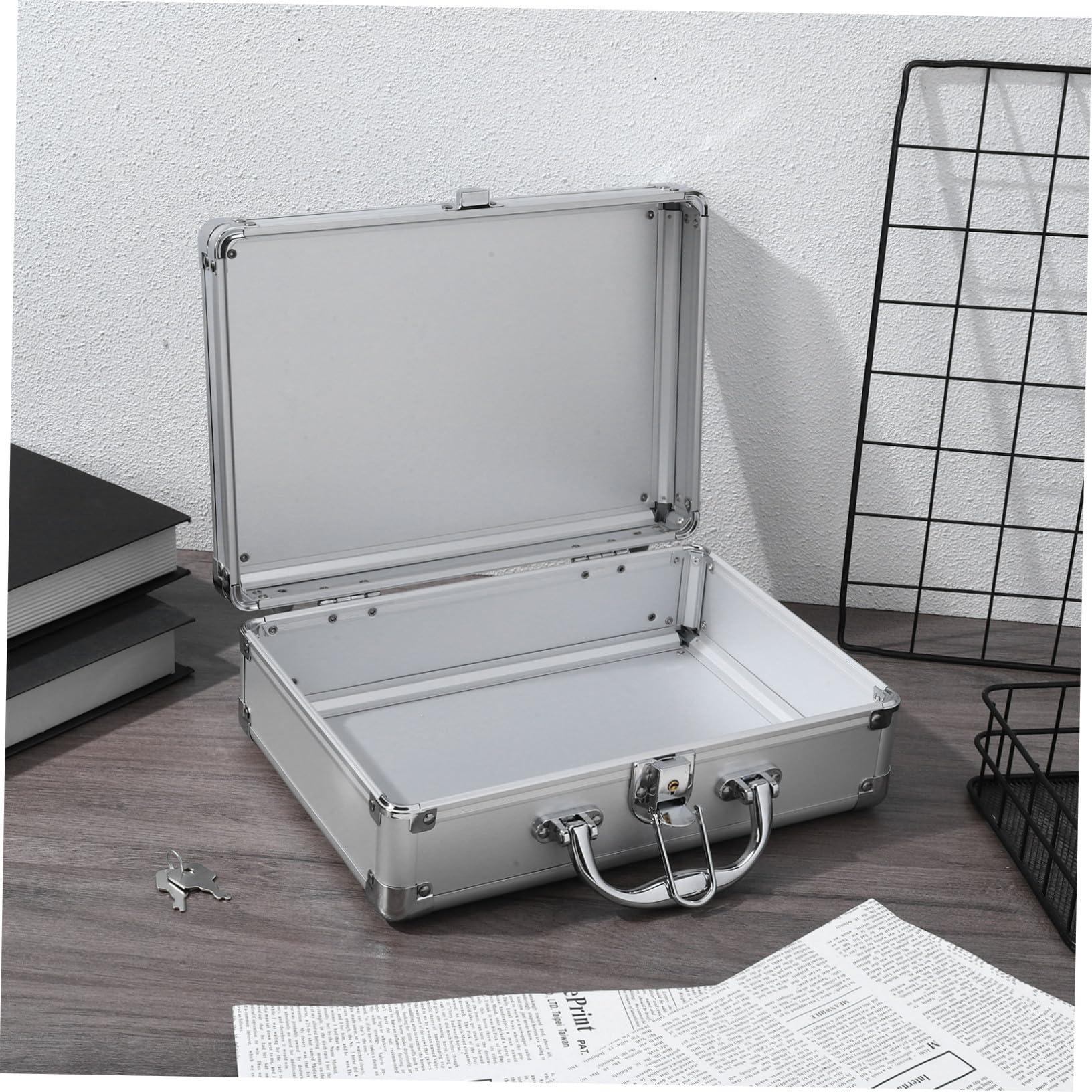 Aluminium Mehrzweck Handkoffer Klein mit Robustem Metallgehäuse Abschließbar Vielseitig für Make Up Instrumente Zubehör Tragbar und Sicher Transportierbar
