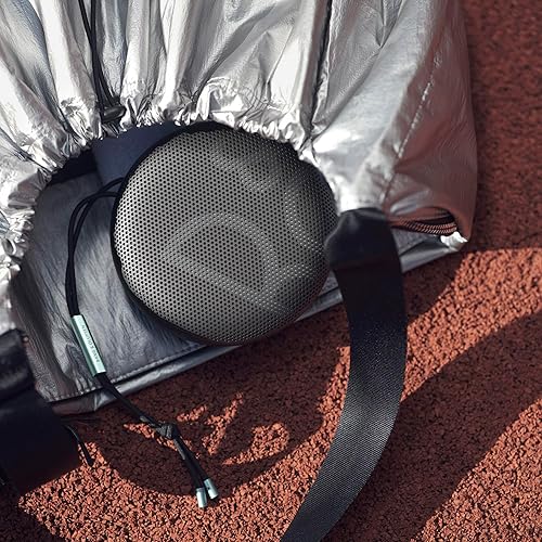 Miniatura 6 de Bang &amp; Olufsen Beosound A1 (2 generación) Altavoz Bluetooth inalámbrico portátil impermeable con micrófono, deporte