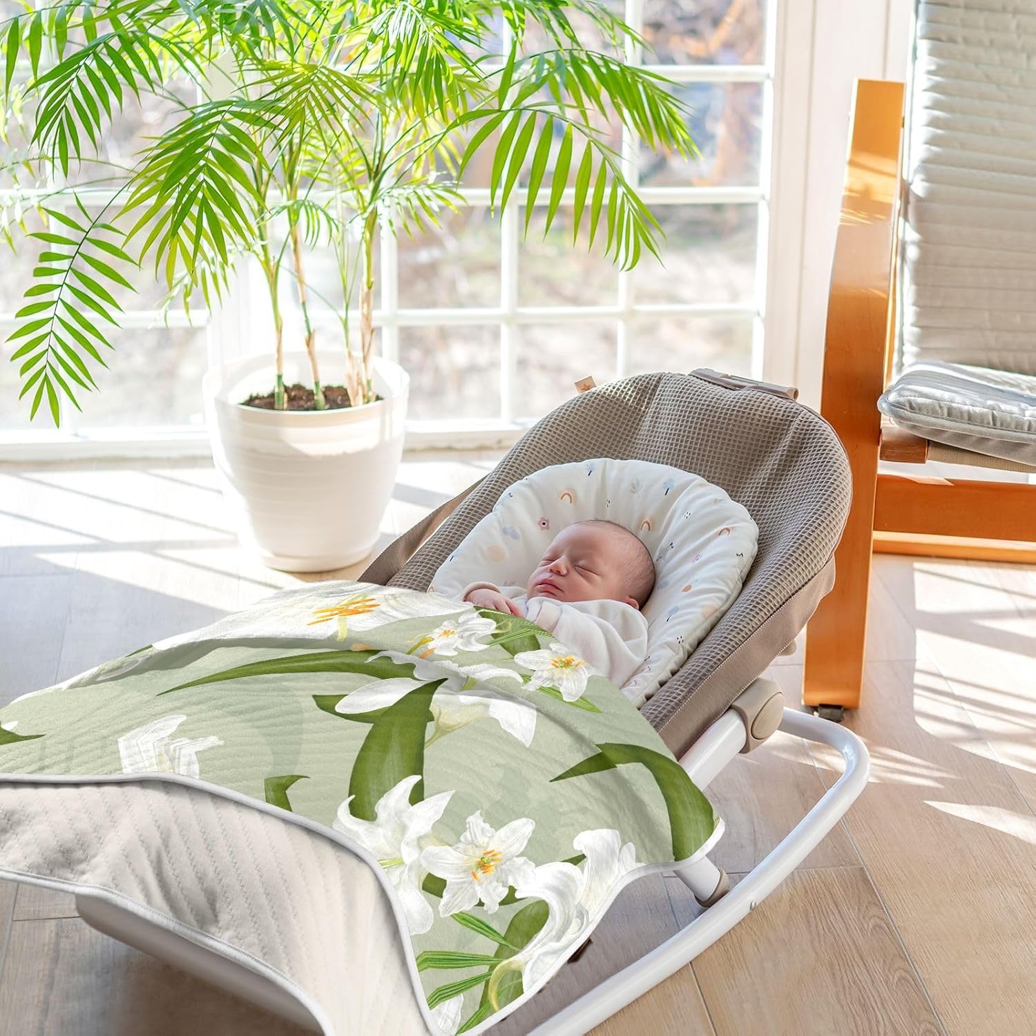 Lily Flowers Baby Blanket, Toddler Blanket, Soft and Comfortable, Unisex, for Crib, Stroller, Walker, Mattress, 30 x 40 Inches