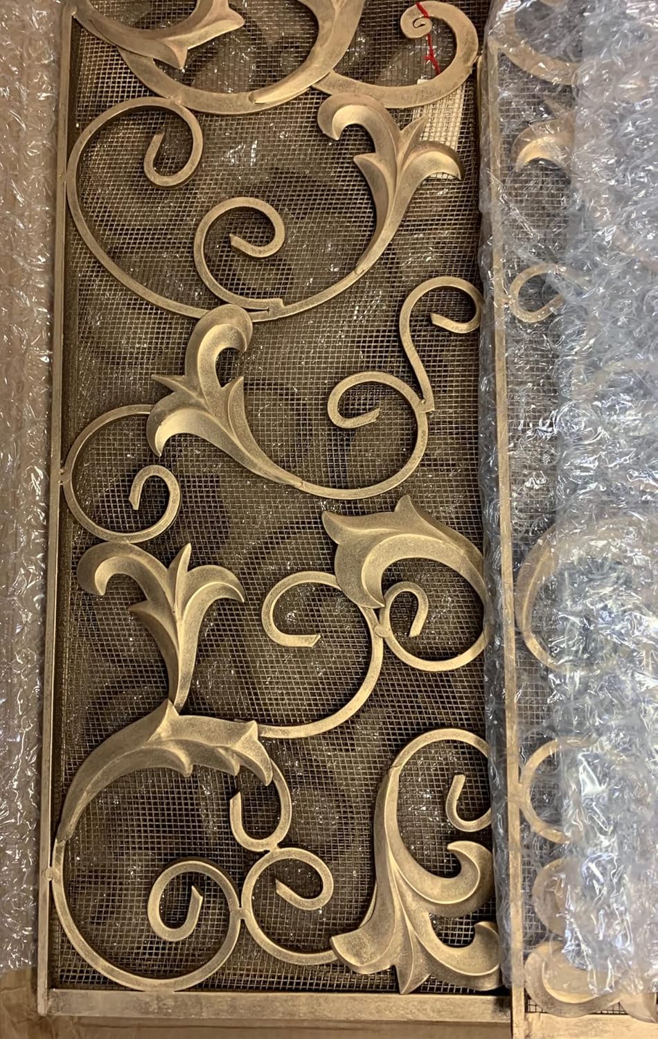 Buckingham Palace Acanthus Leaf Fireplace Screen - Burnished Gold Finish