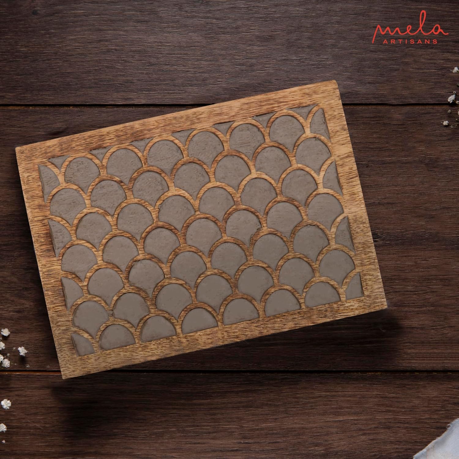 Mela Artisans Scallop Wooden Box (Large) - Light Burnt Over Grey Decorative Box w/Felt Pads Underneath & Wooden Carving - Unique Handmade Mangowood Keepsake Storage Box for Jewelry - 9 x 6 x 3.5