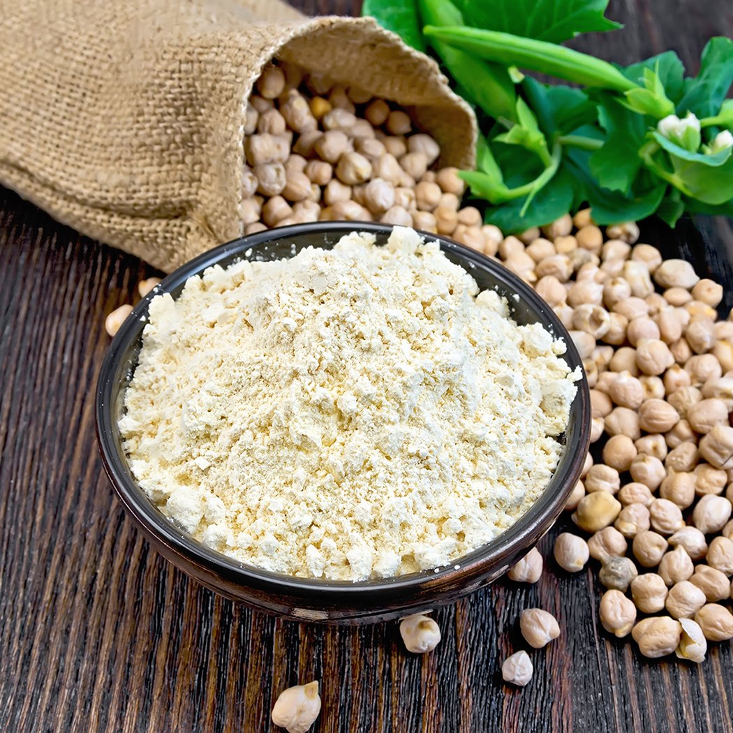 AlpenPower BIO Protéine de Pois 600 g - Isolat de protéines de pois 100% pur - Sans additifs - Végétalien et polyvalent - Poudre de protéines de haute qualité avec 85% de protéines