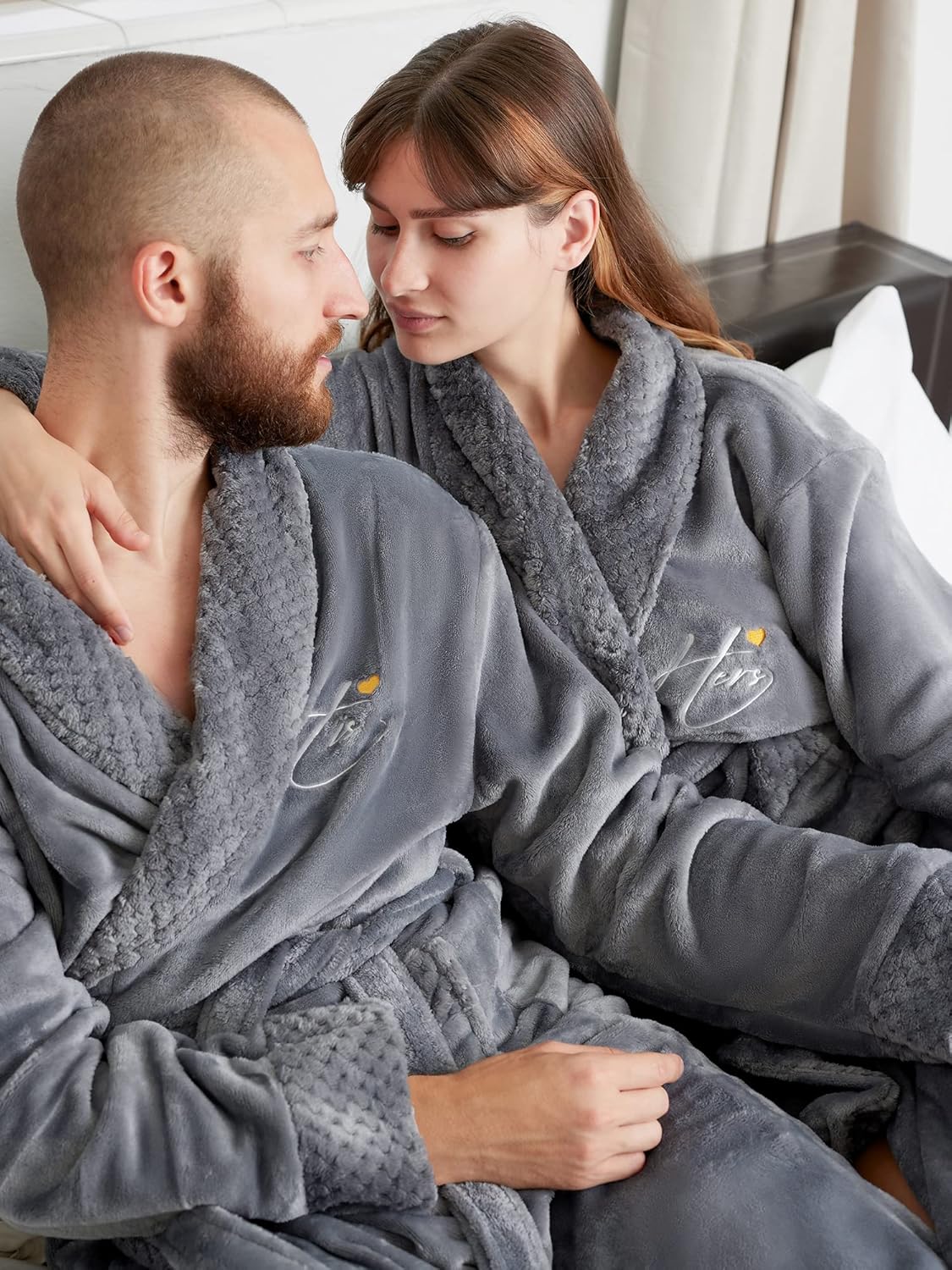 AW BRIDAL 2Pcs Mr and Mrs Robes for Couples Fleece, Matching Long Hooded Robes for Men Women, His and Hers Wedding Gifts