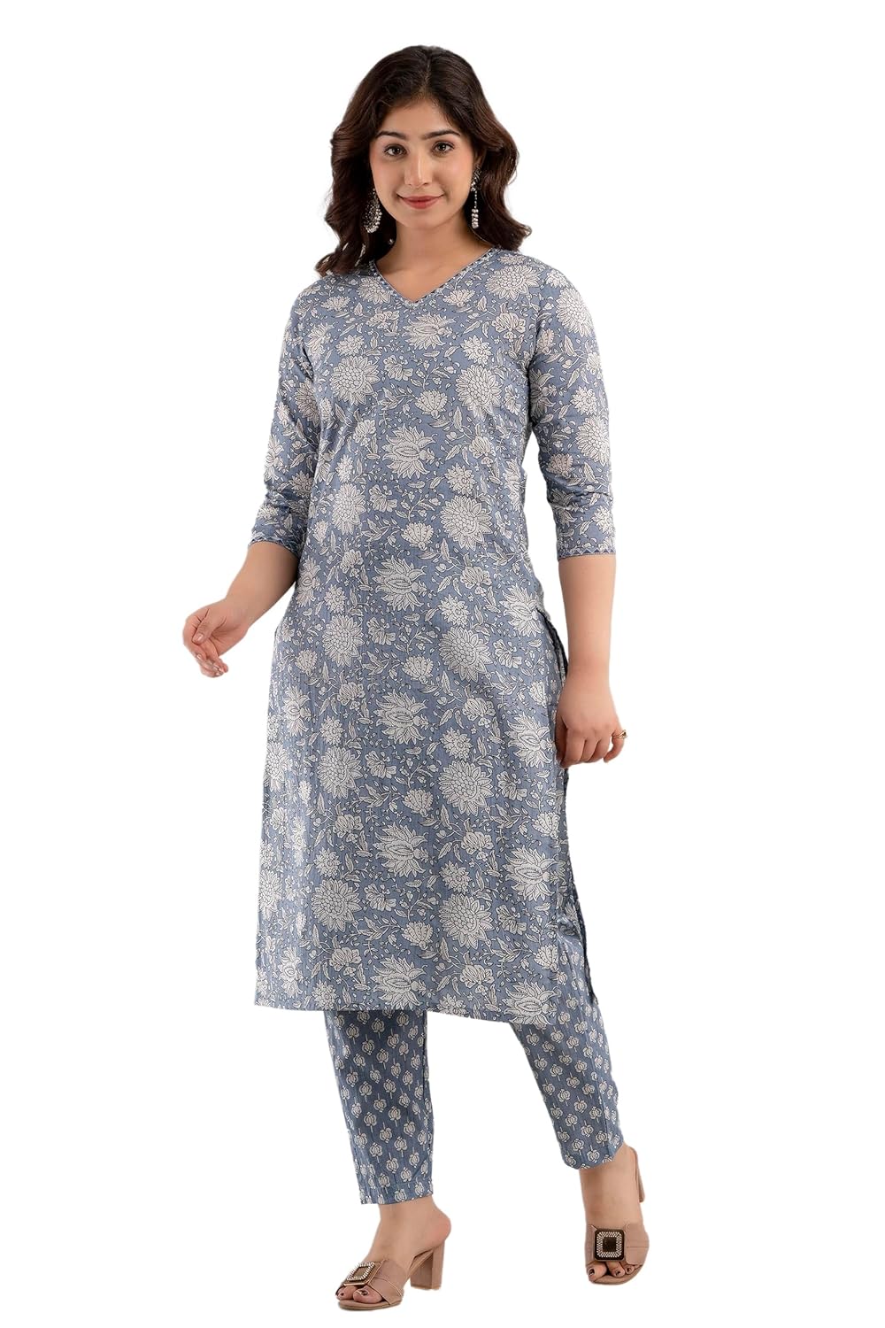 YUVVIK Women’s Peach Straight Kurta and Pant Set