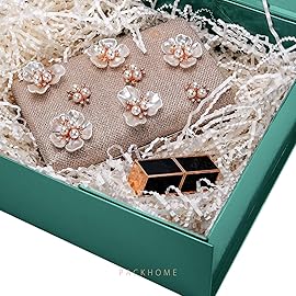 PACKHOME Large Christmas Gift Box with Lid 13.5x9x4.1 Inches, Sturdy Collapsible Gift Box with Magnetic Closure for Xmas (Glossy Dark Green)