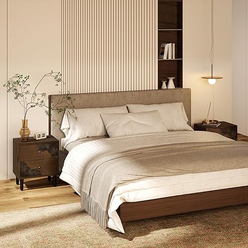 Miniatura 95 de COSIEST Mesita de noche, mesa auxiliar rústica con 3 cajones, mesita de noche de madera vintage con patas sólidas, mesa auxiliar moderna para Patrón