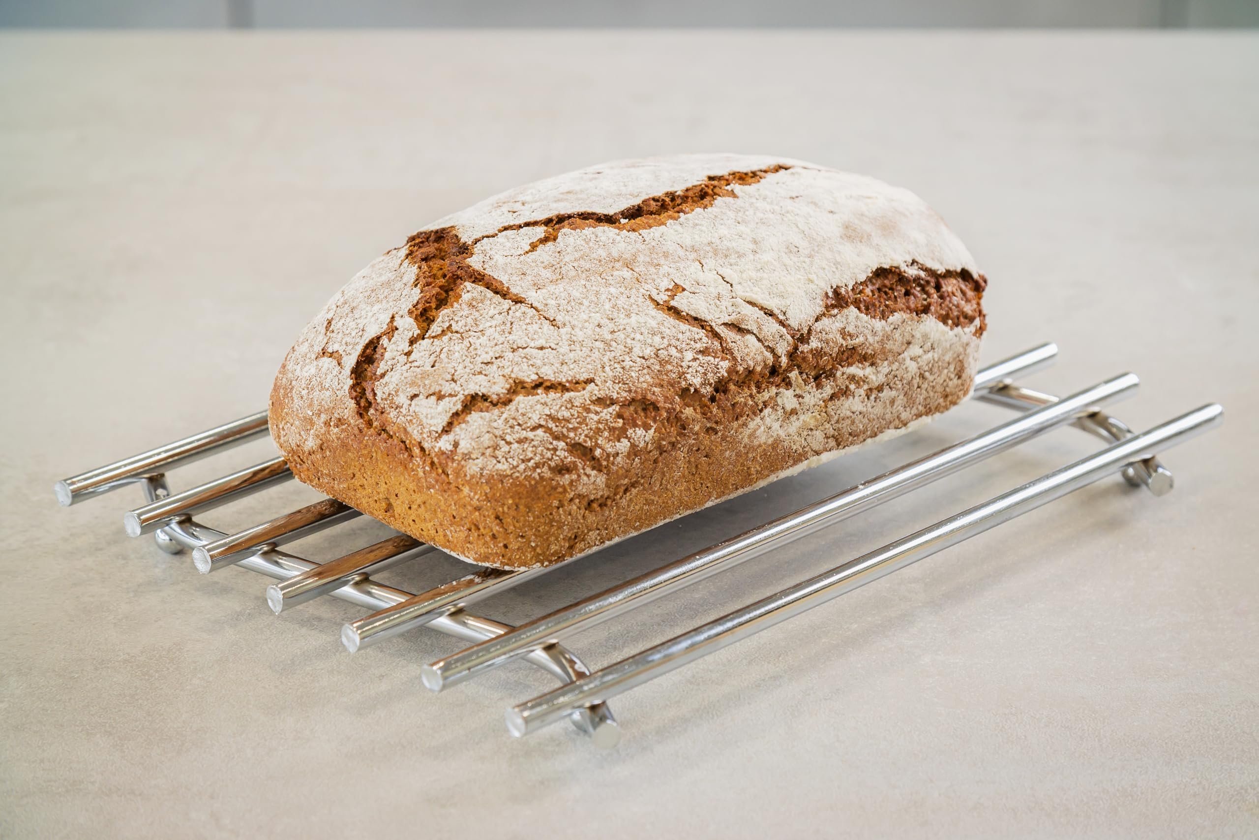 KitchenCraft Heavy Duty Trivet with Chrome Plated Finish, Medium (27 x 20 cm)