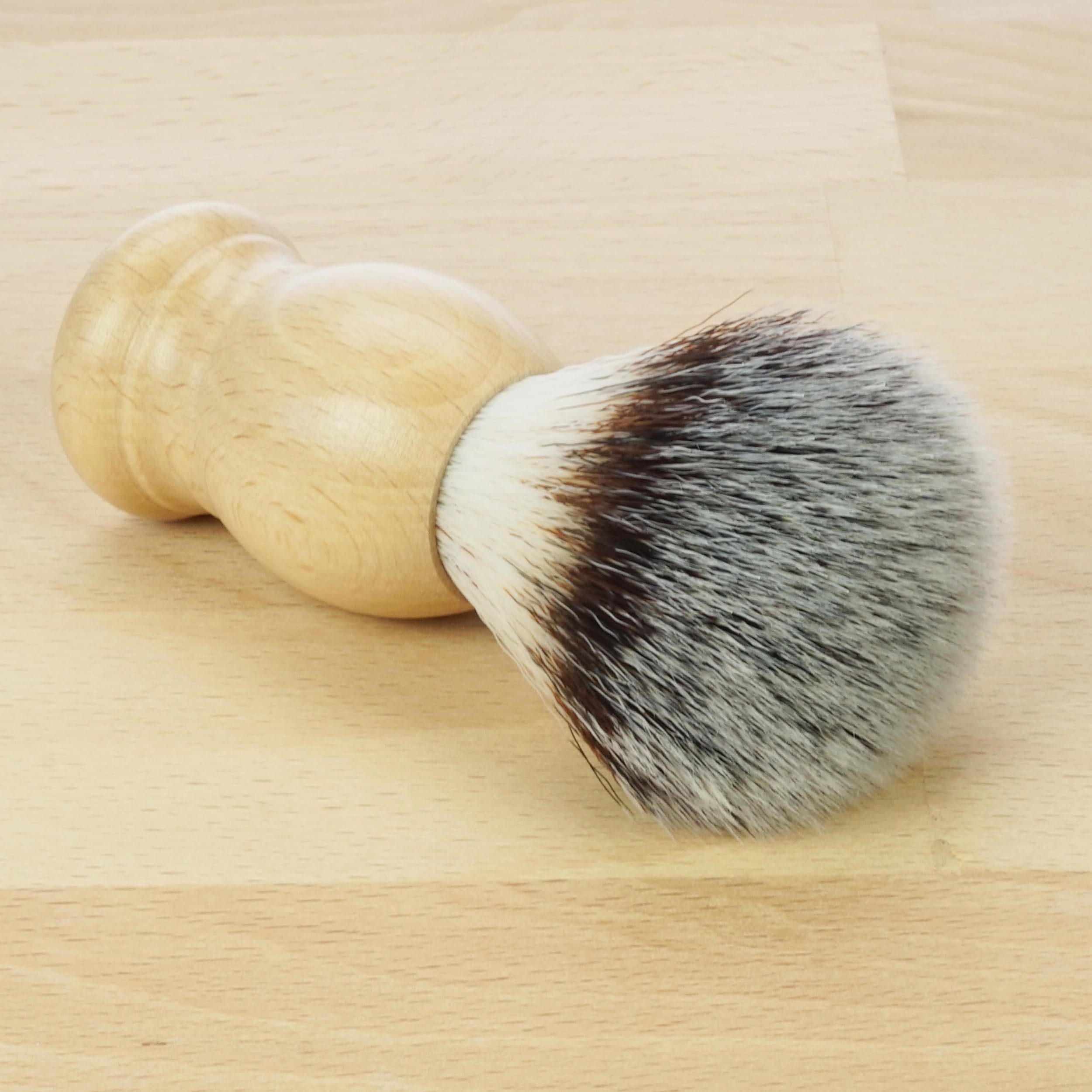 Pennello da barba in setole sintetiche: pennello da barba vegane con manico in legno di faggio chiaro, pennello da barba vegano, pennello da barba sintetico