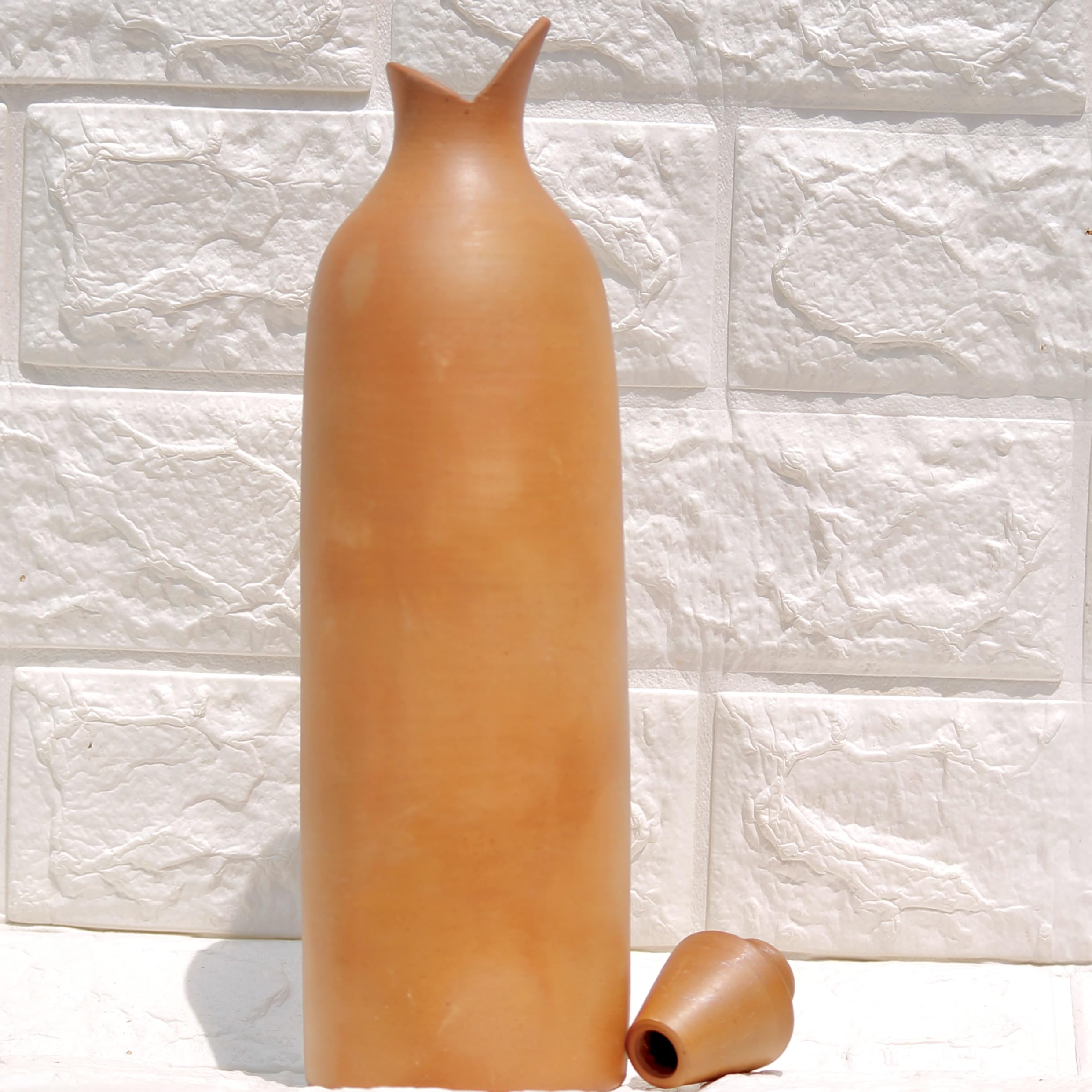 Terremaati Handmade Terracotta Water Bottle with Lid | 800ml Mitti Clay Bottle for Natural Cooling | Eco-Friendly & Traditional Earthen Pot for Fresh Drinking Water (Pack of 1)