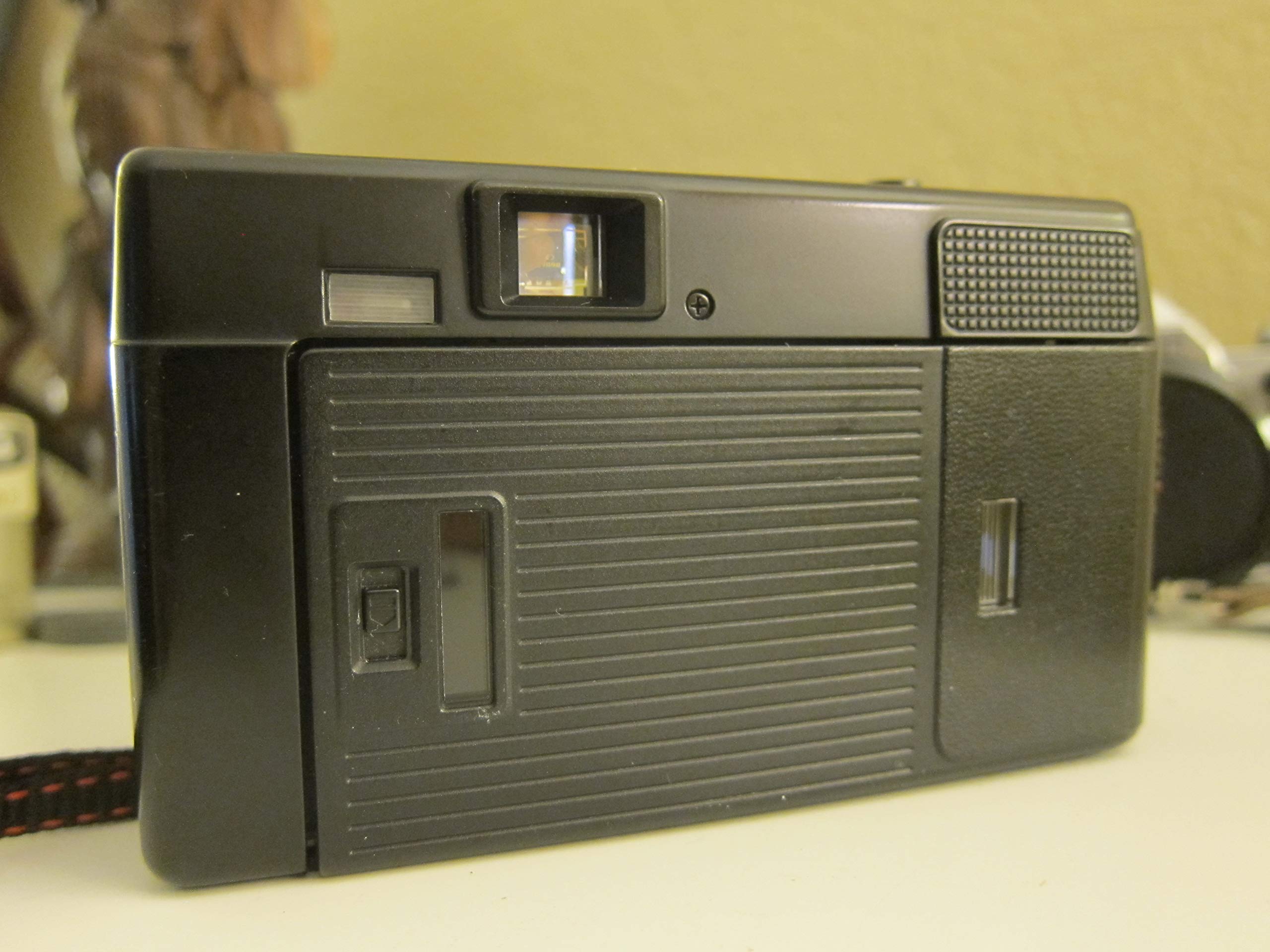 Amazon.com : Nikon One Touch 35mm Camera : Point And Shoot