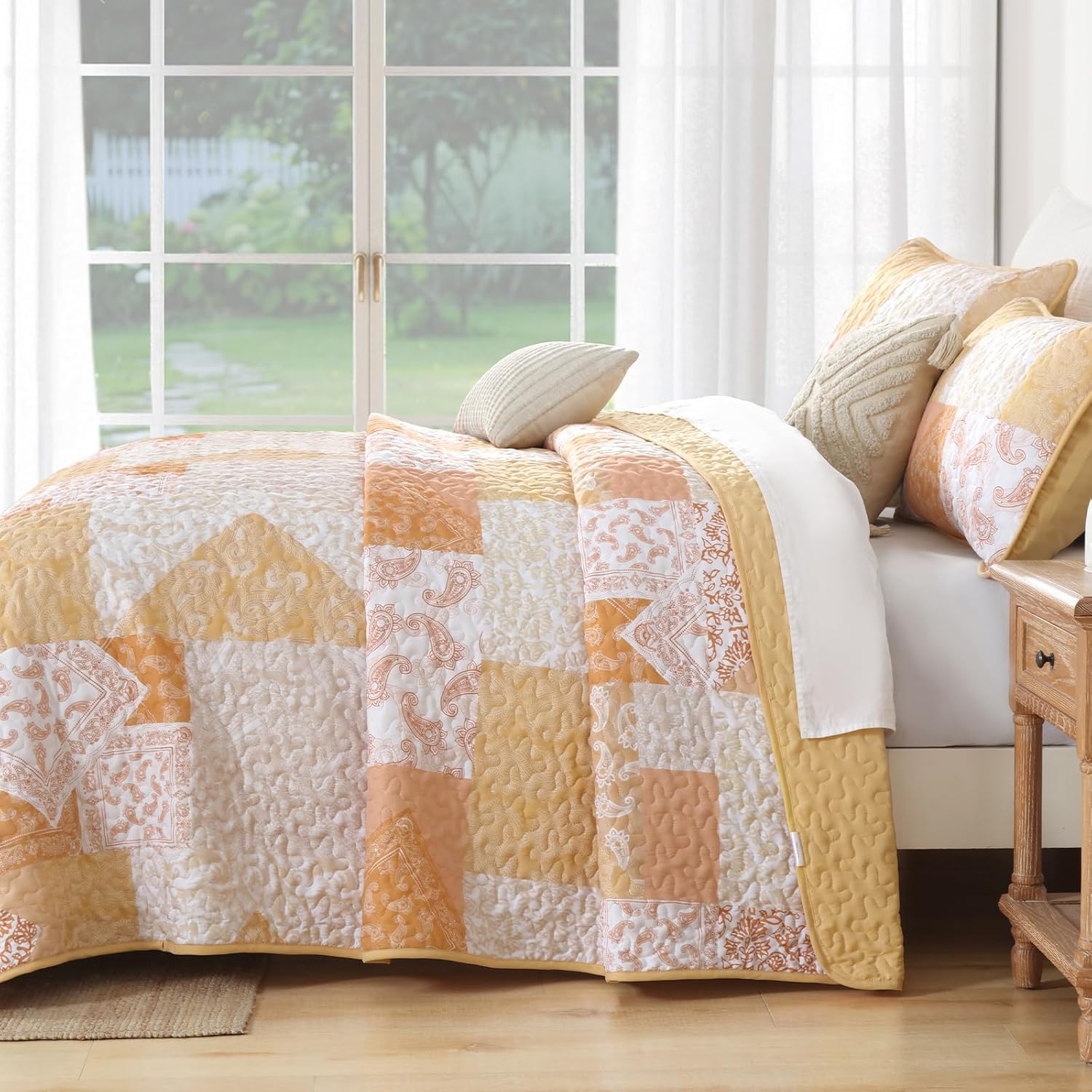 Mybedsoul Yellow Patchwork Quilts Queen Size, Soft Paisley Floral Queen Bedspreads Bedding Set, 3 Pieces Spring Reversible Plaid Coverlet Set for All Season 96x90 Inch