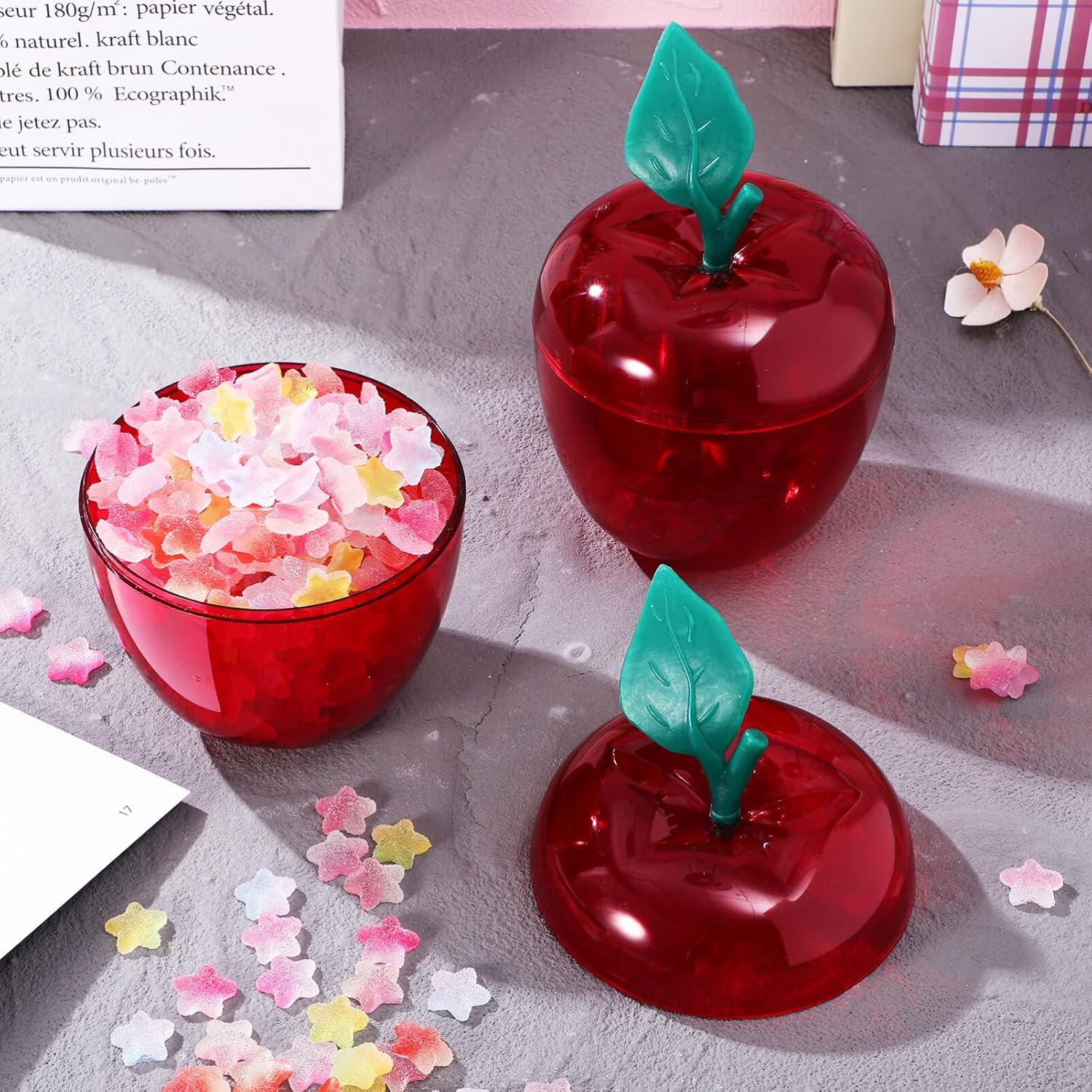 Plastic Apple Shape Container, 6 Inch Sugar Bowl Candy Dish 500ml Food Storage Jar Clear Cookie Boxes Lid Fillable Ornament for Party Favor Teacher Red