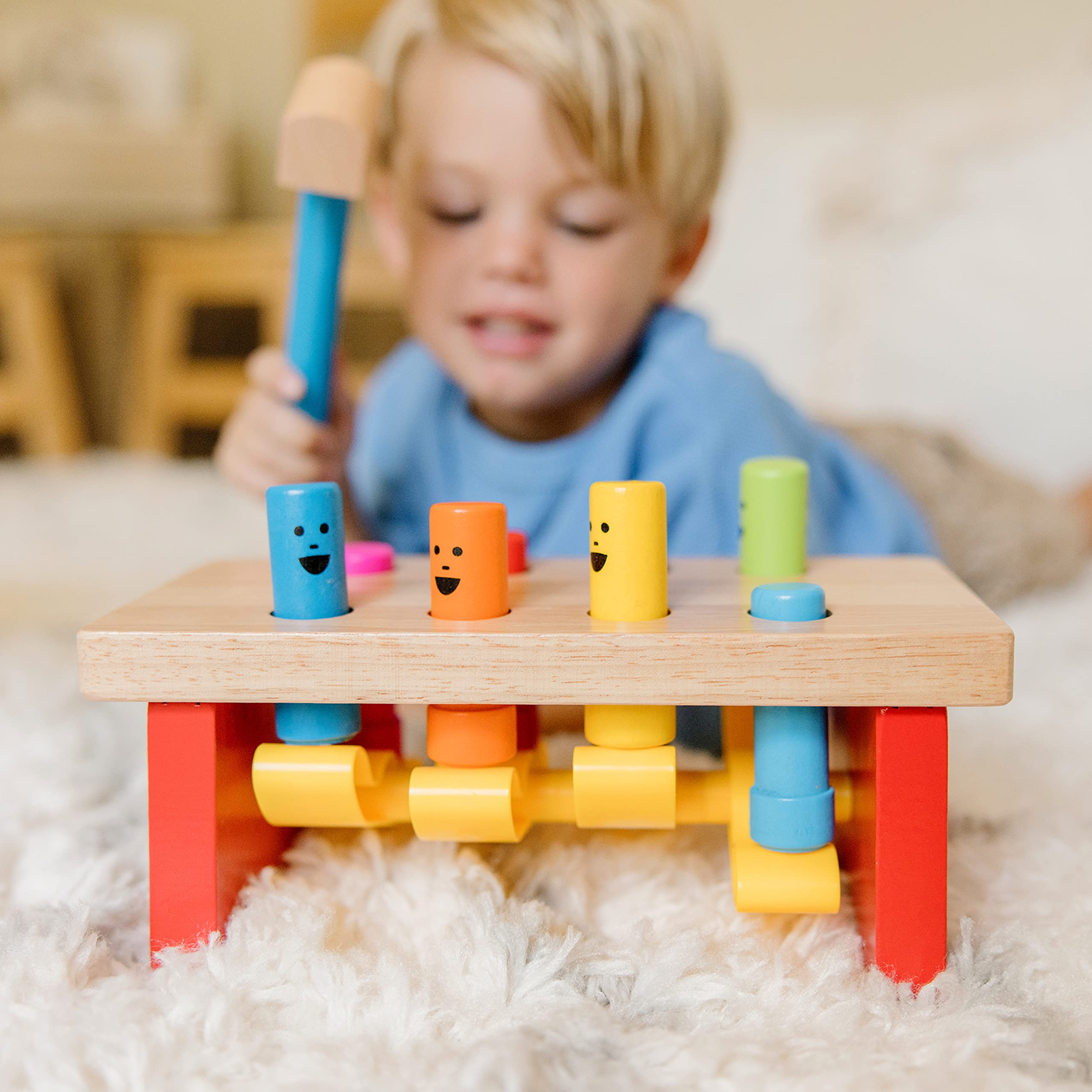 Melissa & Doug Banco da Lavoro in Legno con Martello, Gioco Educativo, Giocattoli per Lo Sviluppo, Giocattoli Prima Infanzia, Montessori, Regalo Bambini Bambine di 2 3 4 5 Anni