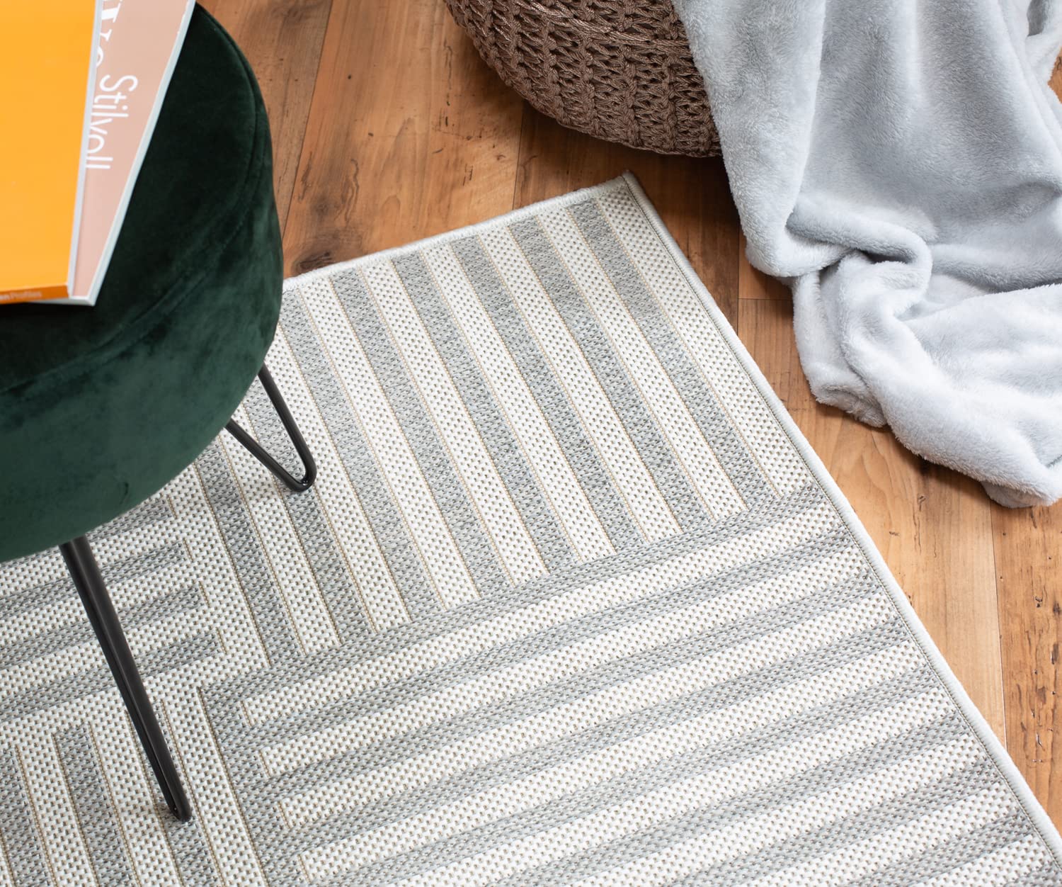 DomDeco In- & Outdoor Teppich Joris - wetterfest & robust für Terrasse/Balkon oder Innenräume, 100% aus recycelten PET-Flaschen, Creme-Grau in 200 x 290 cm