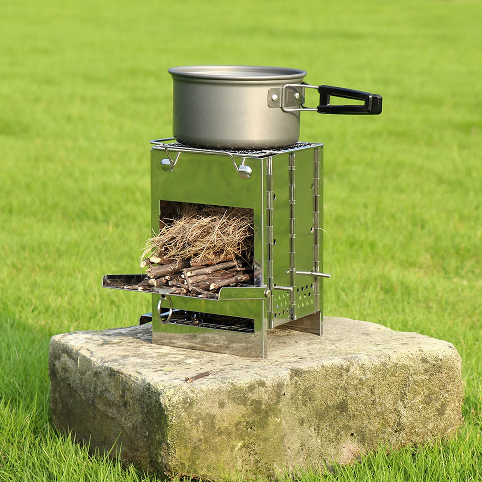 Réchaud de camping à bois, réchaud de randonnée portable avec gril en acier inoxydable pliable pour le camping en plein air, la cuisine, le pique-nique et le barbecue