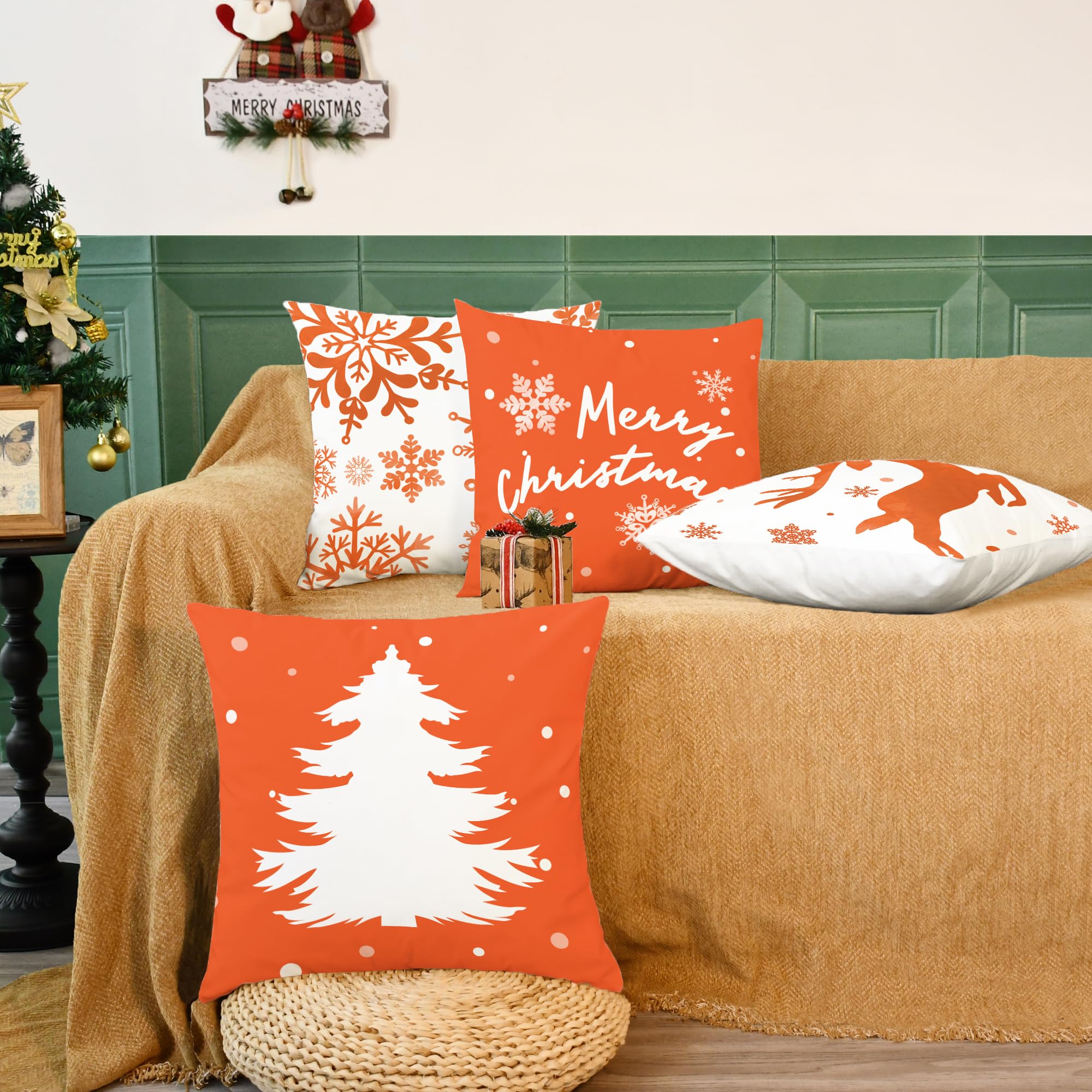 CaliTime Set di 4 federe decorative per cuscini natalizi, 40 x 40 cm, in morbido pile, motivo albero, cervo, fiocchi di neve, per divano, letto, soggiorno, casa colonica, arancione bruciato