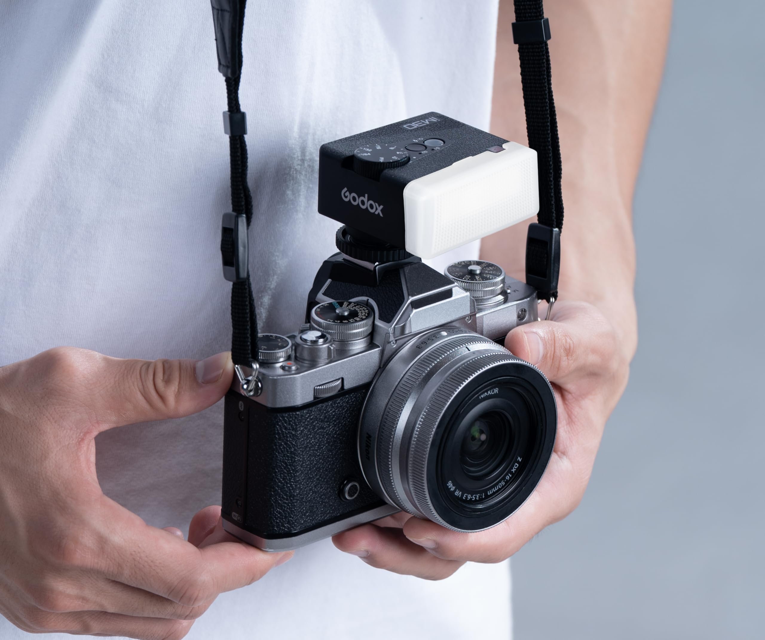 Amazon.com : Godox iM30 Mini Flash Camera Flash with Diffuser, GN