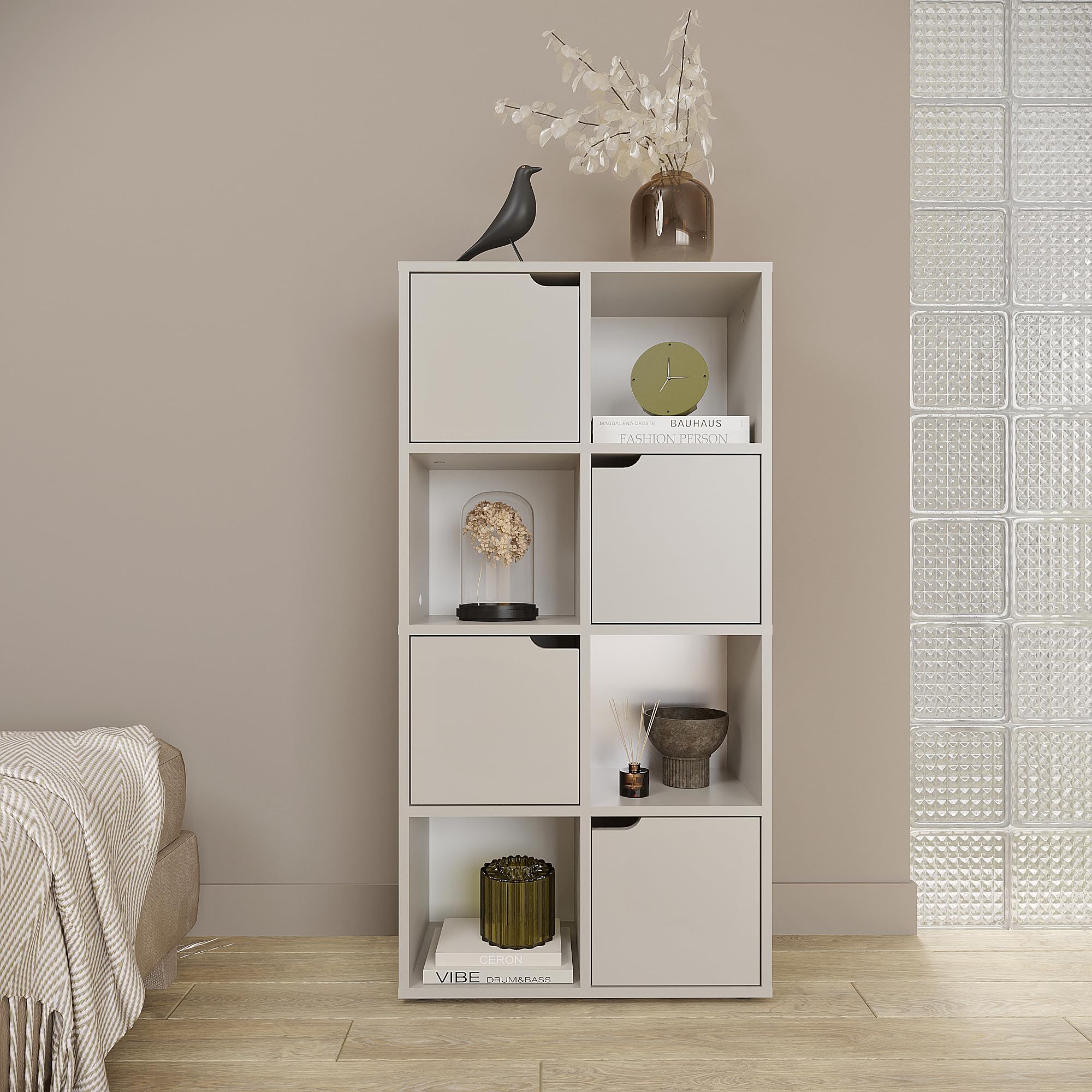 KOMTO Bücherregal Kaschmir – Würfelregal mit 4 Türen und 8 Fächern, Bücherschrank, Aufbewahrungsregal, Raumteiler Regal für Büro, Schlafzimmer und Wohnzimmer | Shelf8 60 x 30 x 122