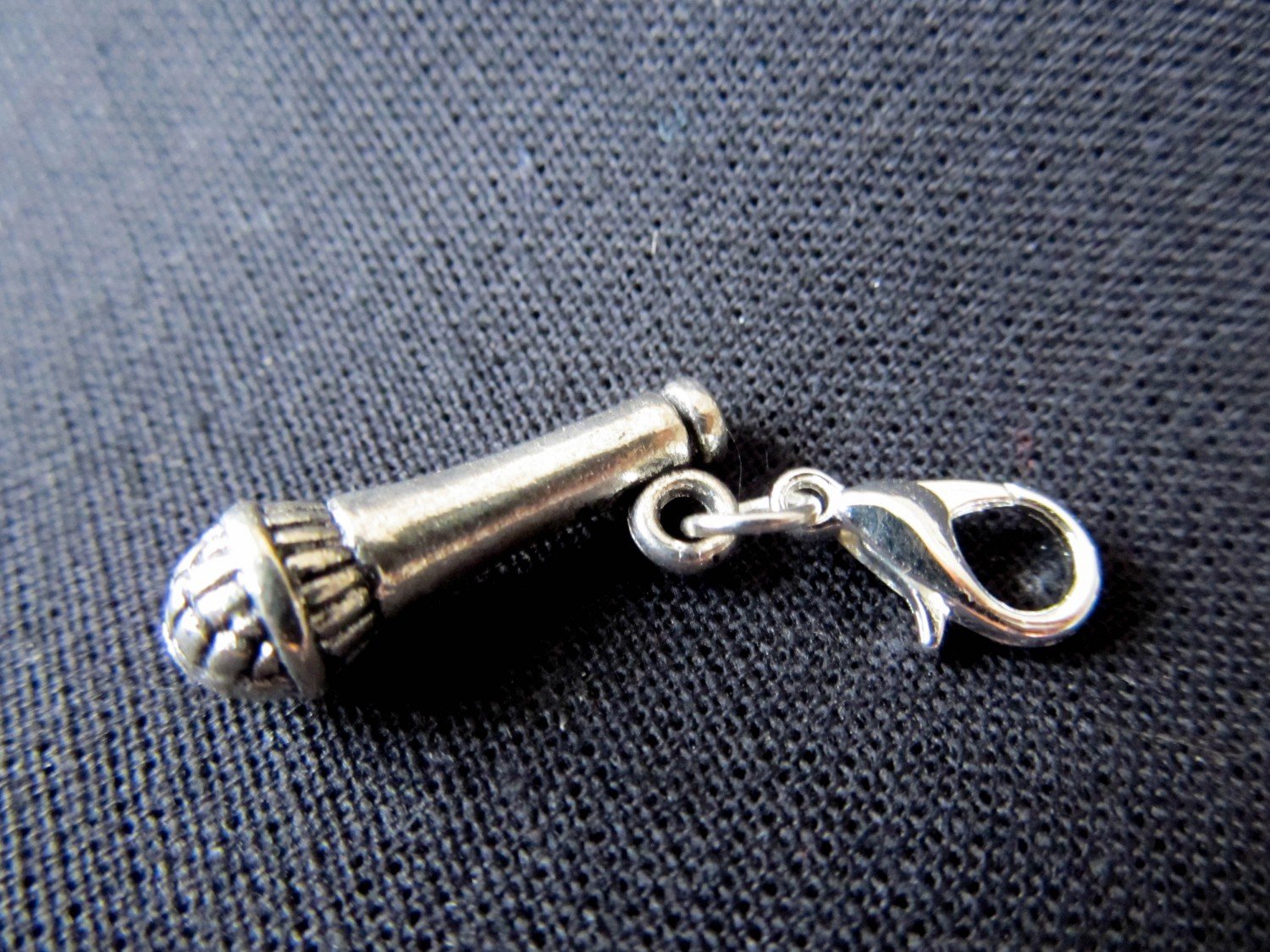 Miniblings Microphone Micro Singer Charm Pendant Zipper Pull Mic Silver, 22mm - Image 3