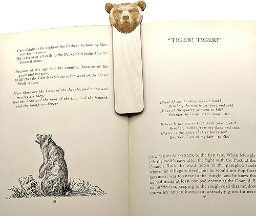 Miniatura 4 de Marcador de madera grabado con oso  Marcalibros geométrico de madera de abedul báltico  Gran idea de regalo!