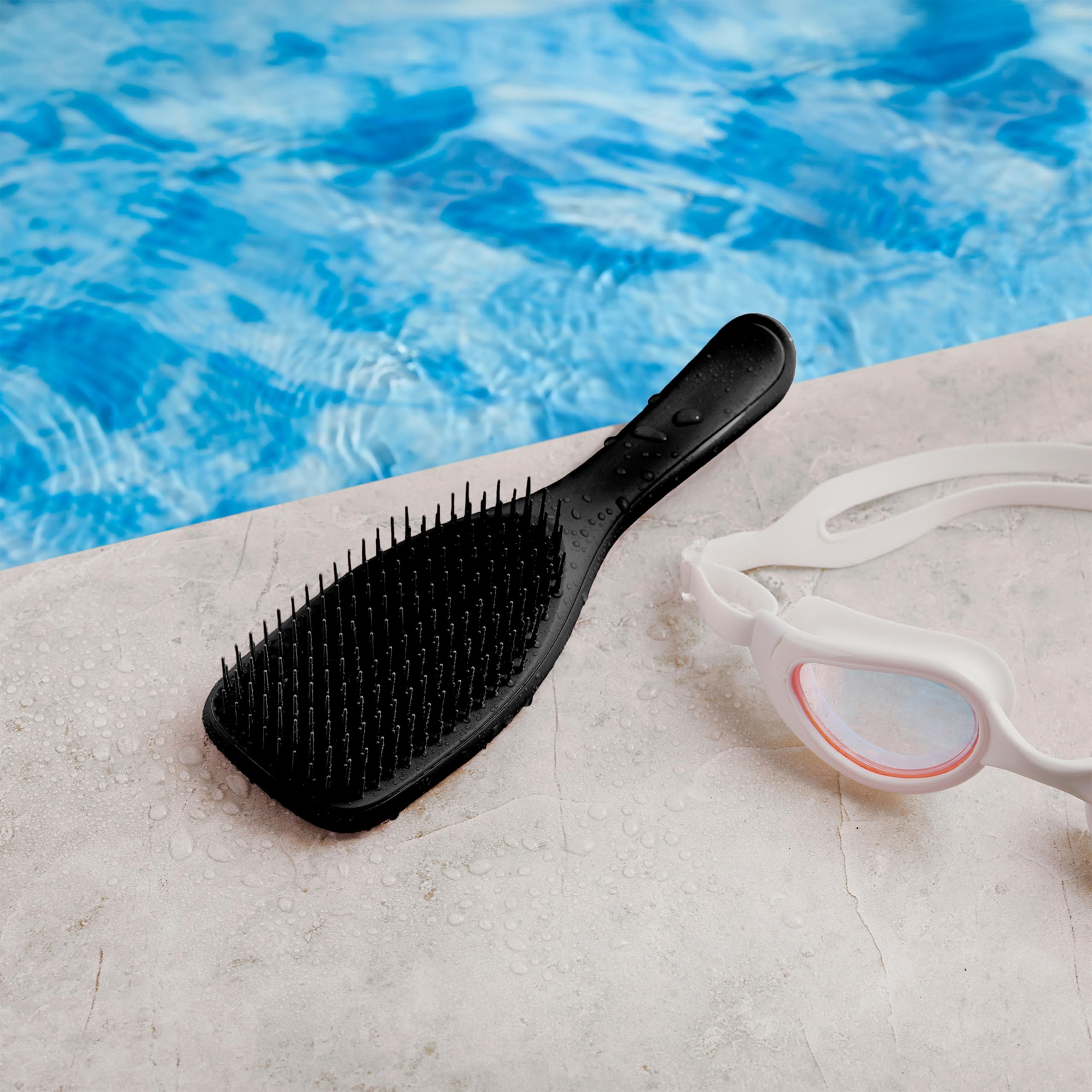 Tangle Teezer Ultimate Detangler Hairbrush - Cepillo Desenredante para Pelo Seco y Mojado - Apto para Todo Tipo de Cabello - Púas de Doble Altura para Menos Rotura y Sin Nudos - Negro Regaliz