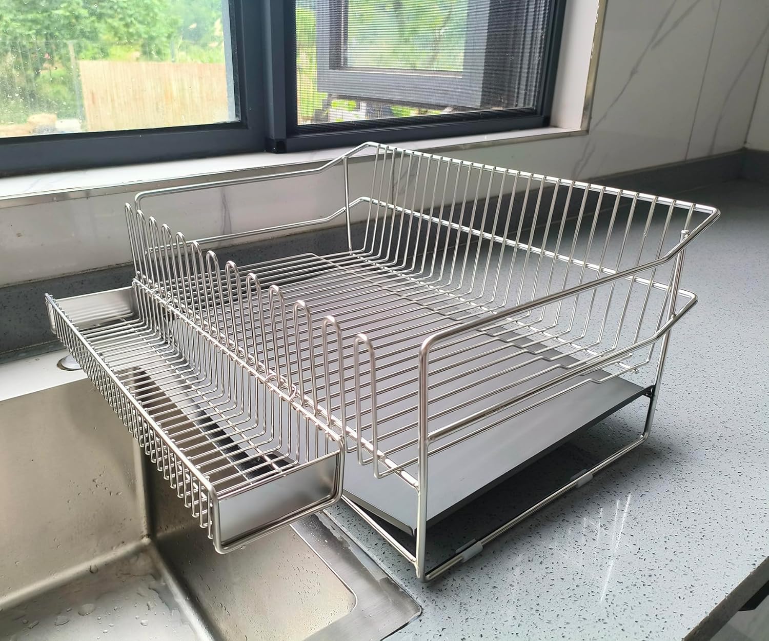 Dish Drying Rack with Removable Flatware Basket and Drain Tray, 40cm x 30cm, Silver
