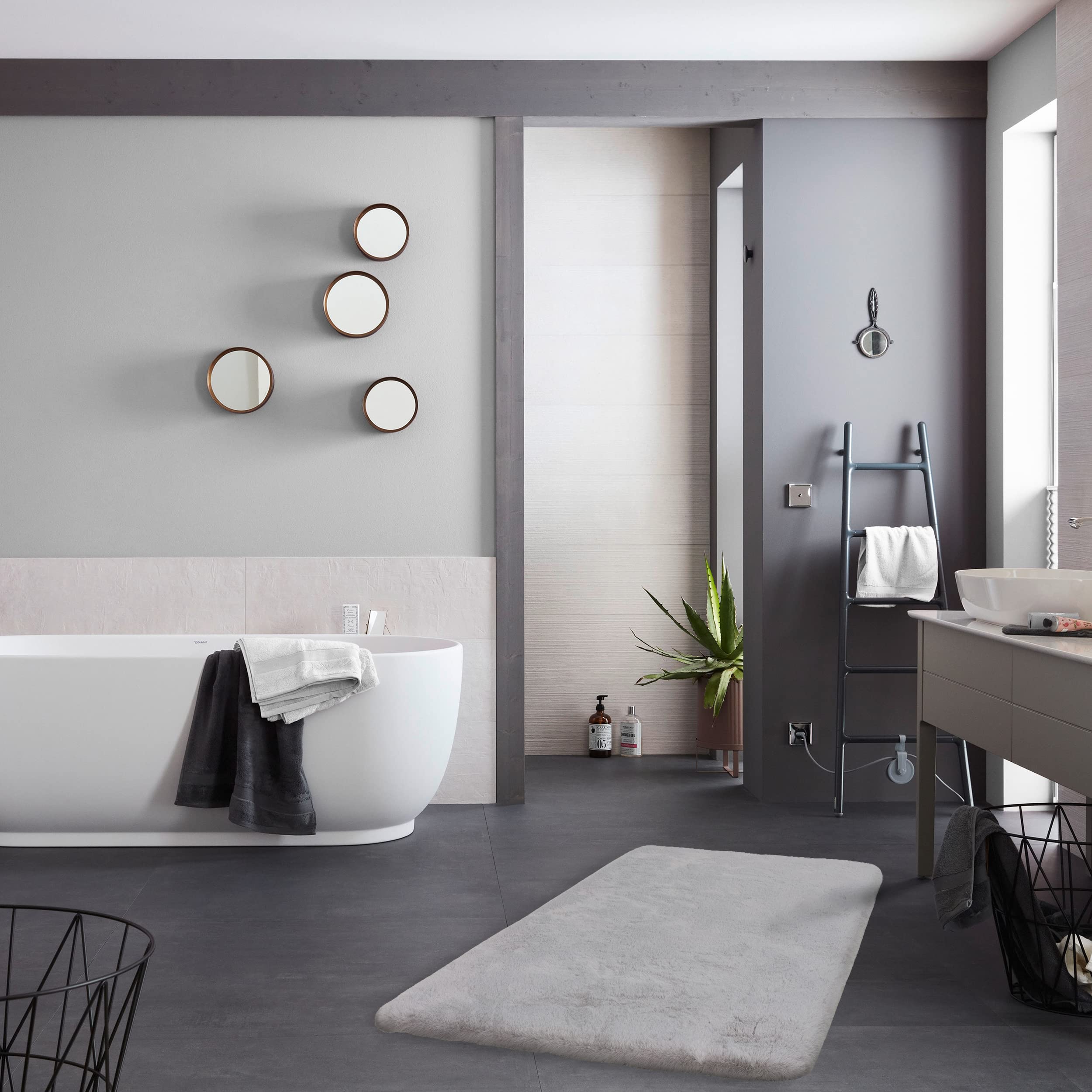 Schöner Wohnen Kollektion Badezimmerteppich 60 x 90 cm Silber – Sehr Flauschige Badematte – Badewannenmatte waschbar – Duschmatte rutschfest – Badezimmer Deko – Badematte weich